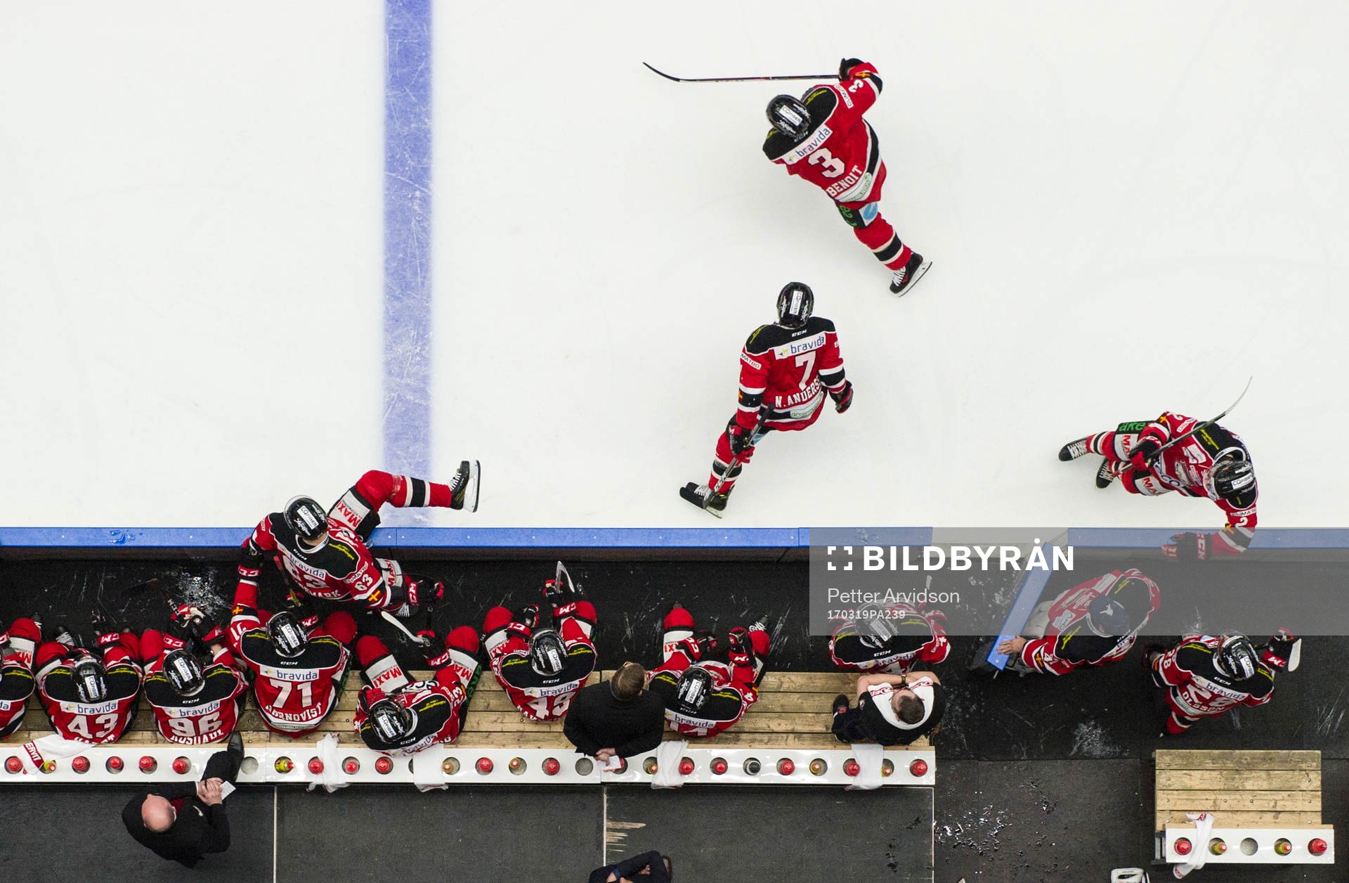 Malmö Redhawks spelare gör ett byte