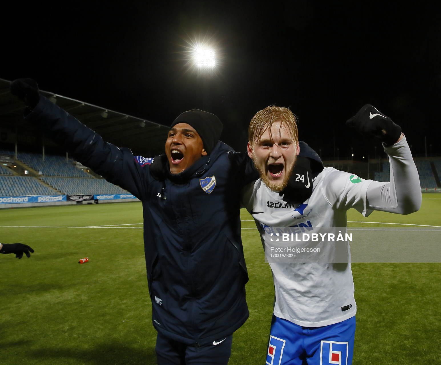 Norrköpings Niclas Eliasson och Kalle Holmberg jublar