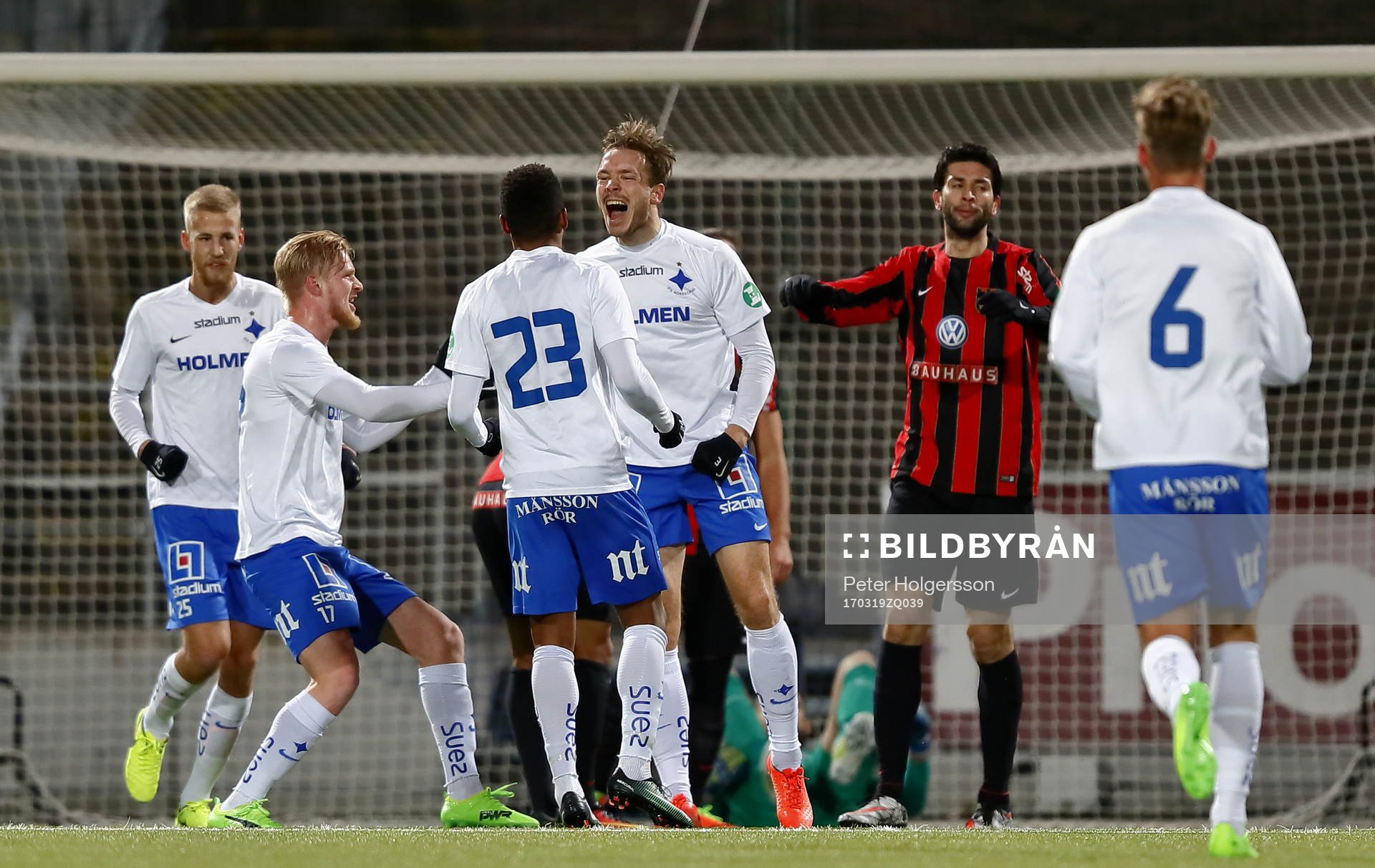 Norrköpings spelar jublar