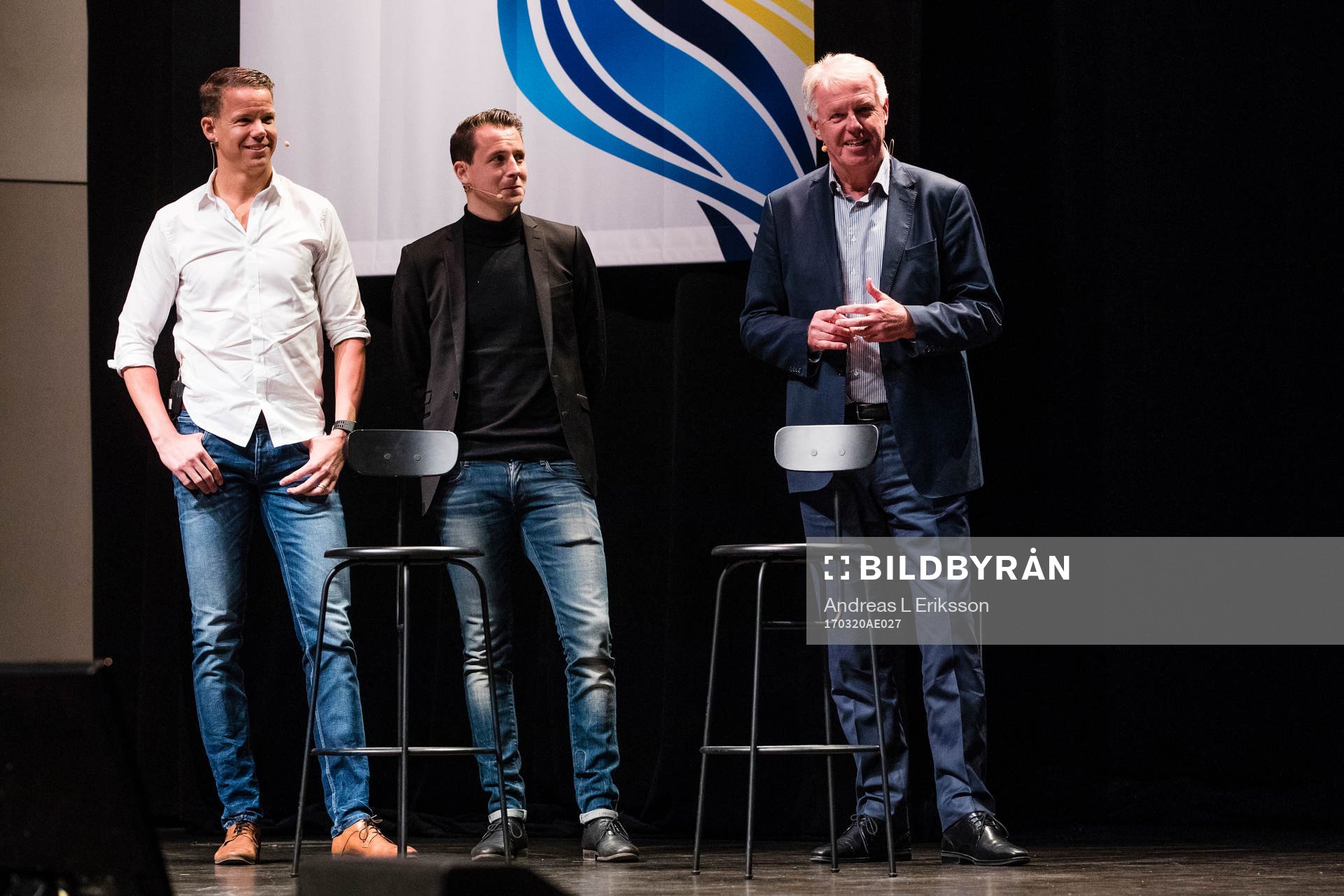 Linjedomare Daniel Wärnmark, domare Andreas Ekberg och Bo Karlsson, ordförande domarkommitén under upptaktsträffen för Allsvenskan i fotboll den 20 mars 2017 i Uppsala.