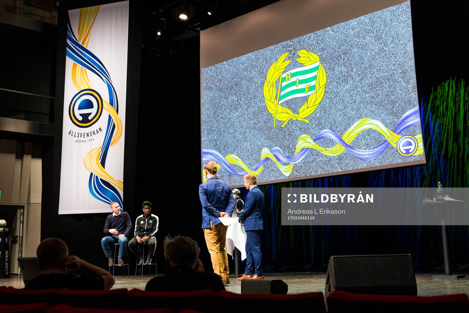 Representanter från Hammarby på scenen