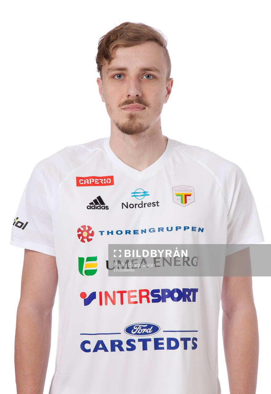 Team Thoréngruppens Mathias Åkerlund poserar för ett porträtt den 20 mars 2017 i Umeå.