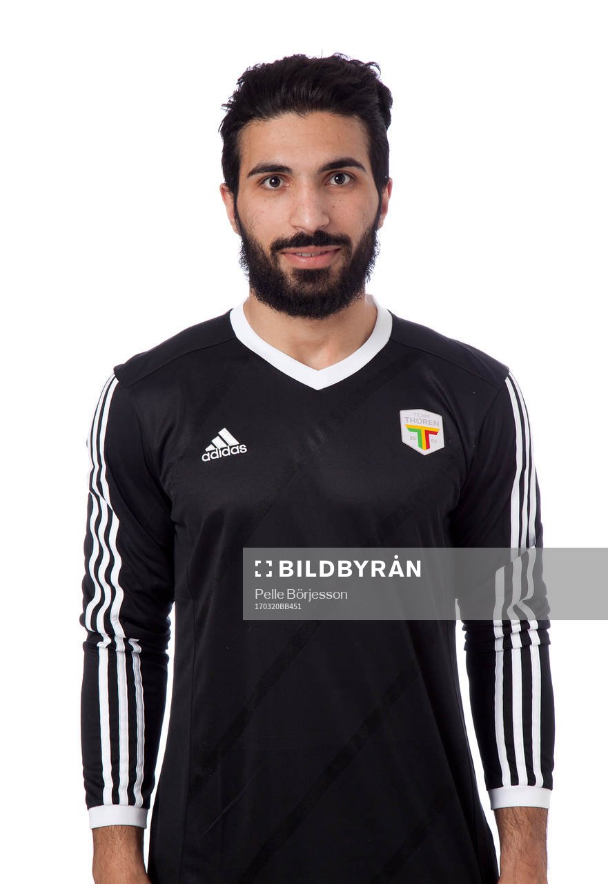 Team Thoréngruppens målvakt Ahmed Al-Fadli poserar för ett porträtt den 20 mars 2017 i Umeå.