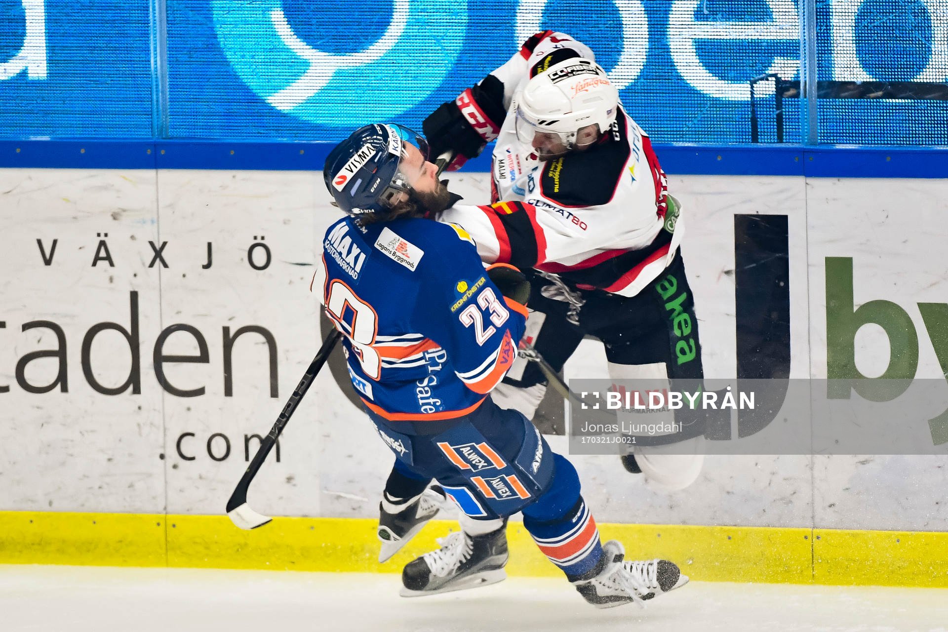 Växjös Ville Leino och Malmö Redhawks Noah Welch