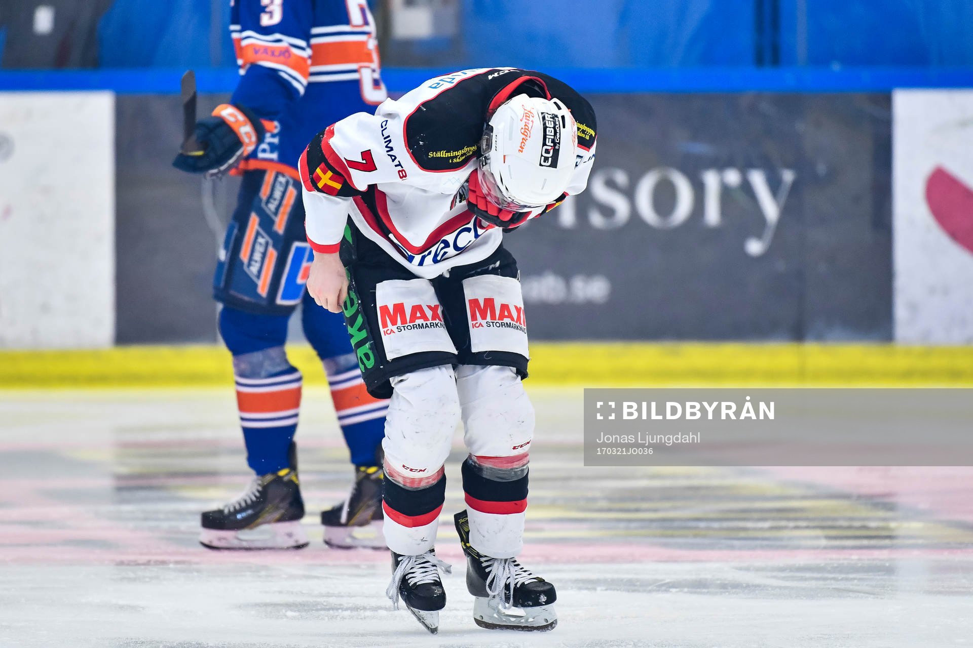 Malmö Redhawks Nils Andersson har ont