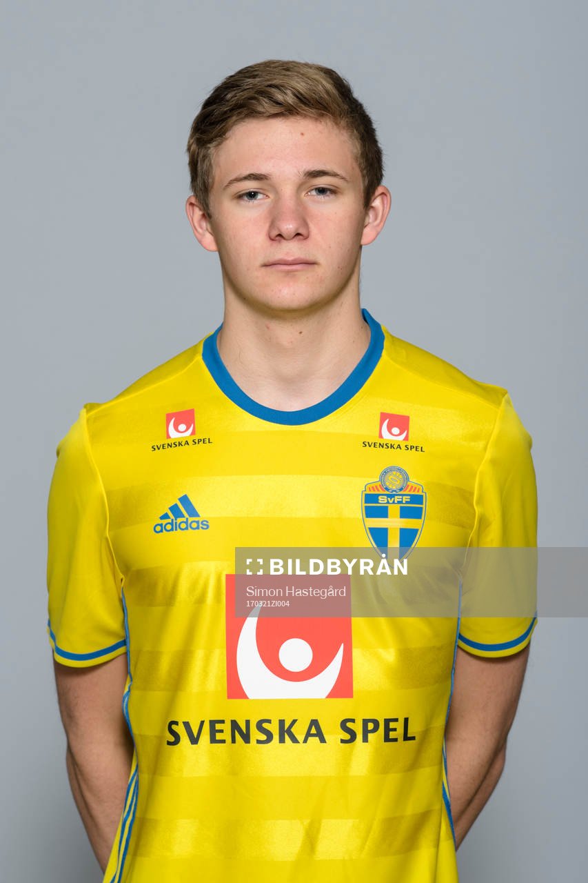 Carl Thulin i P18-landslaget