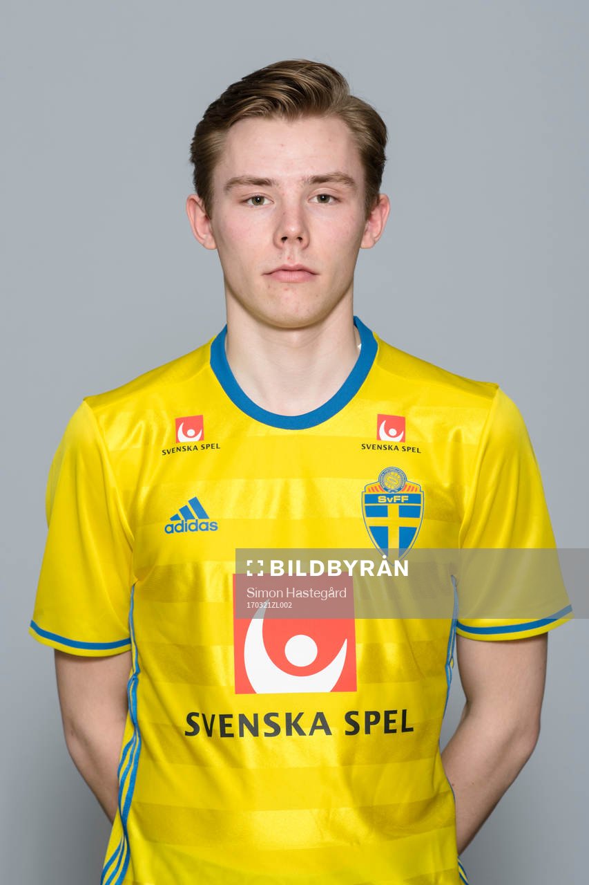 Jonatan Vikström i P18-landslaget