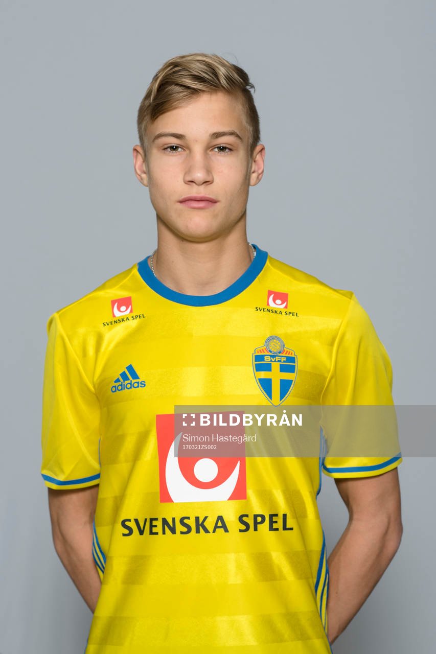 Pontus Almqvist i P18-landslaget