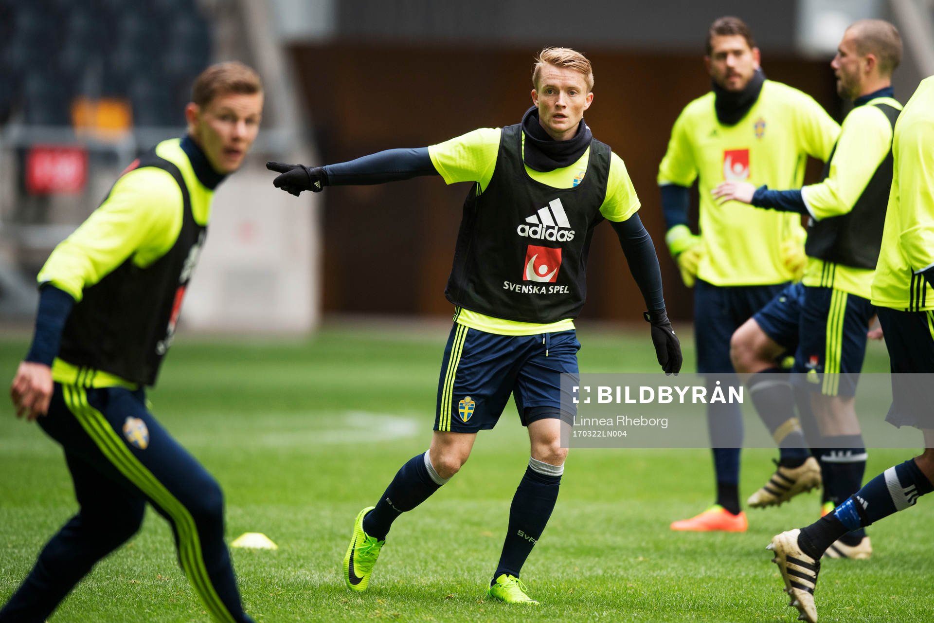 Sam Larsson och Emil Krafth