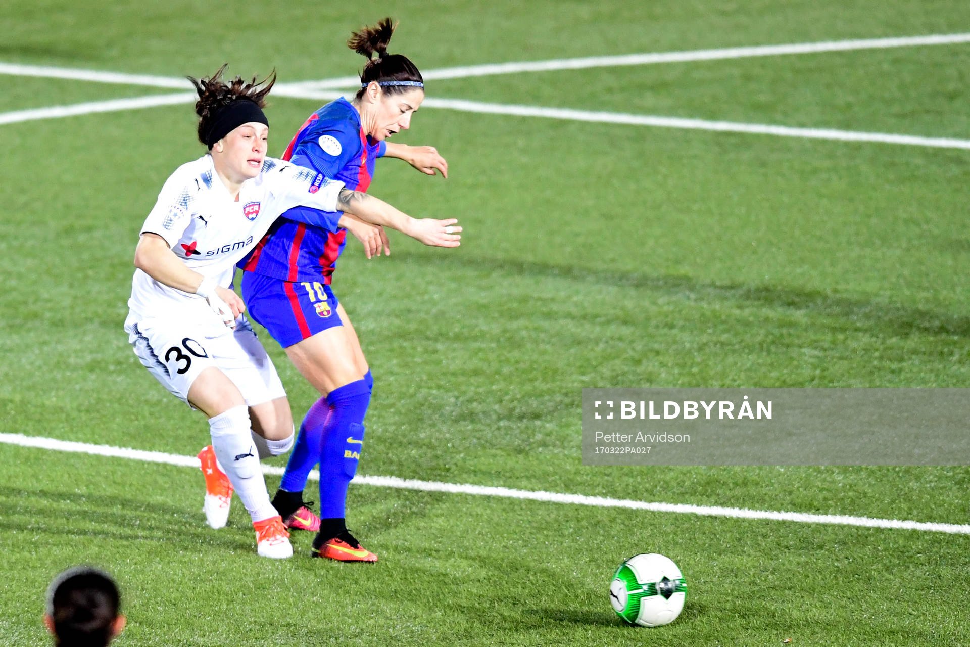 Rosengårds Ella Masar och Barcelonas Marta Torrejón