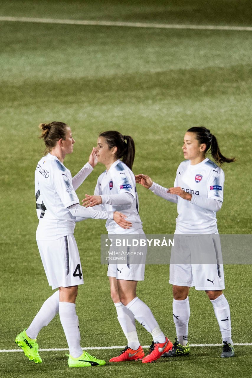 Rosengårds Emma Berglund, Iva Landeka och Alexandra Lowe