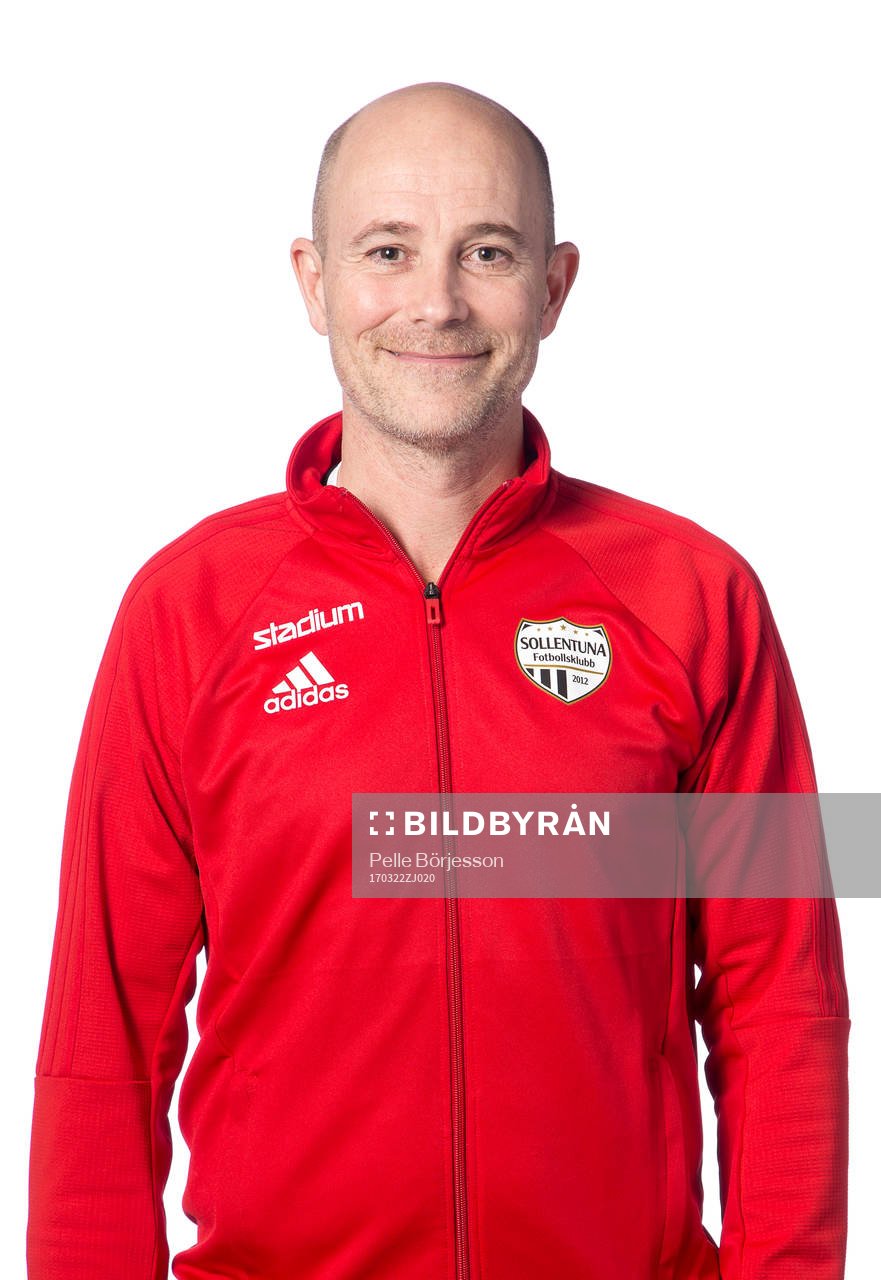 Solletunas assisterande tränare Fredrik Dahlin poserar för ett porträtt den 22 mars 2017 i Stockholm.