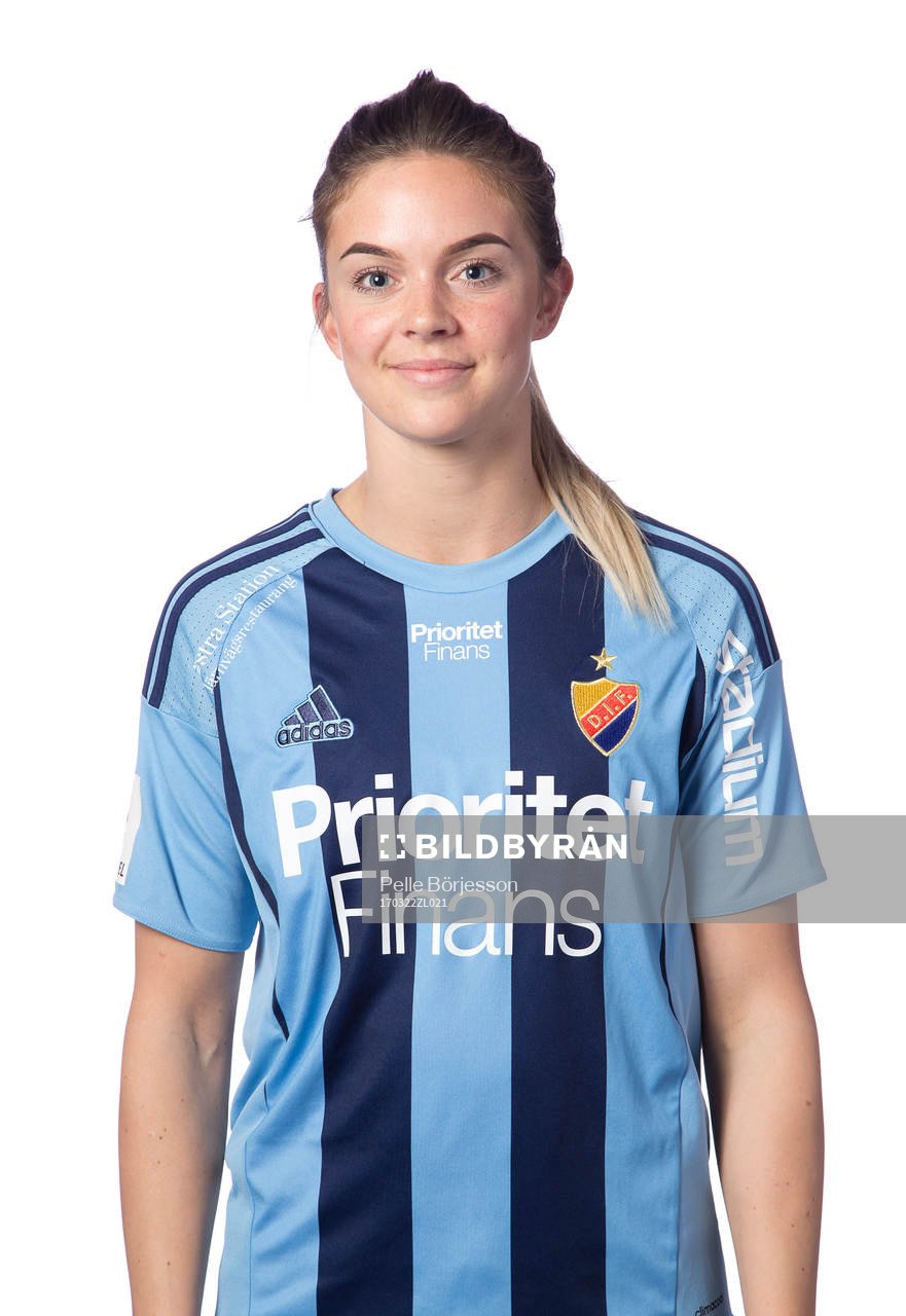 Djurgårdens Lisa Moazzeni poserar för ett porträtt den 22 mars 2017 i Stockholm.
