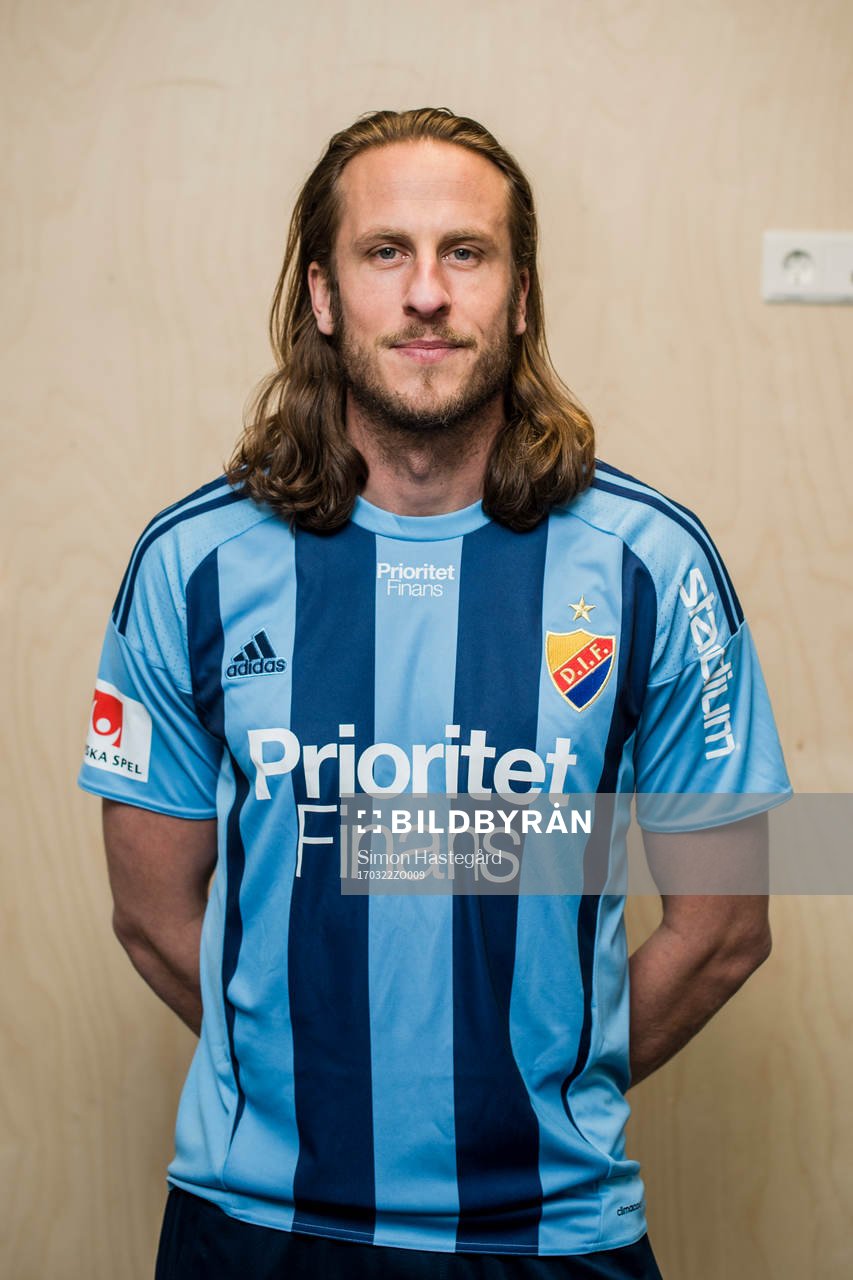 Djurgården presenterar Jonas Olsson som nyförvärv