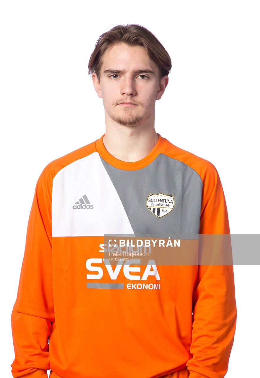 Solletunas målvakt Alexander Djurklou poserar för ett porträtt den 22 mars 2017 i Stockholm.