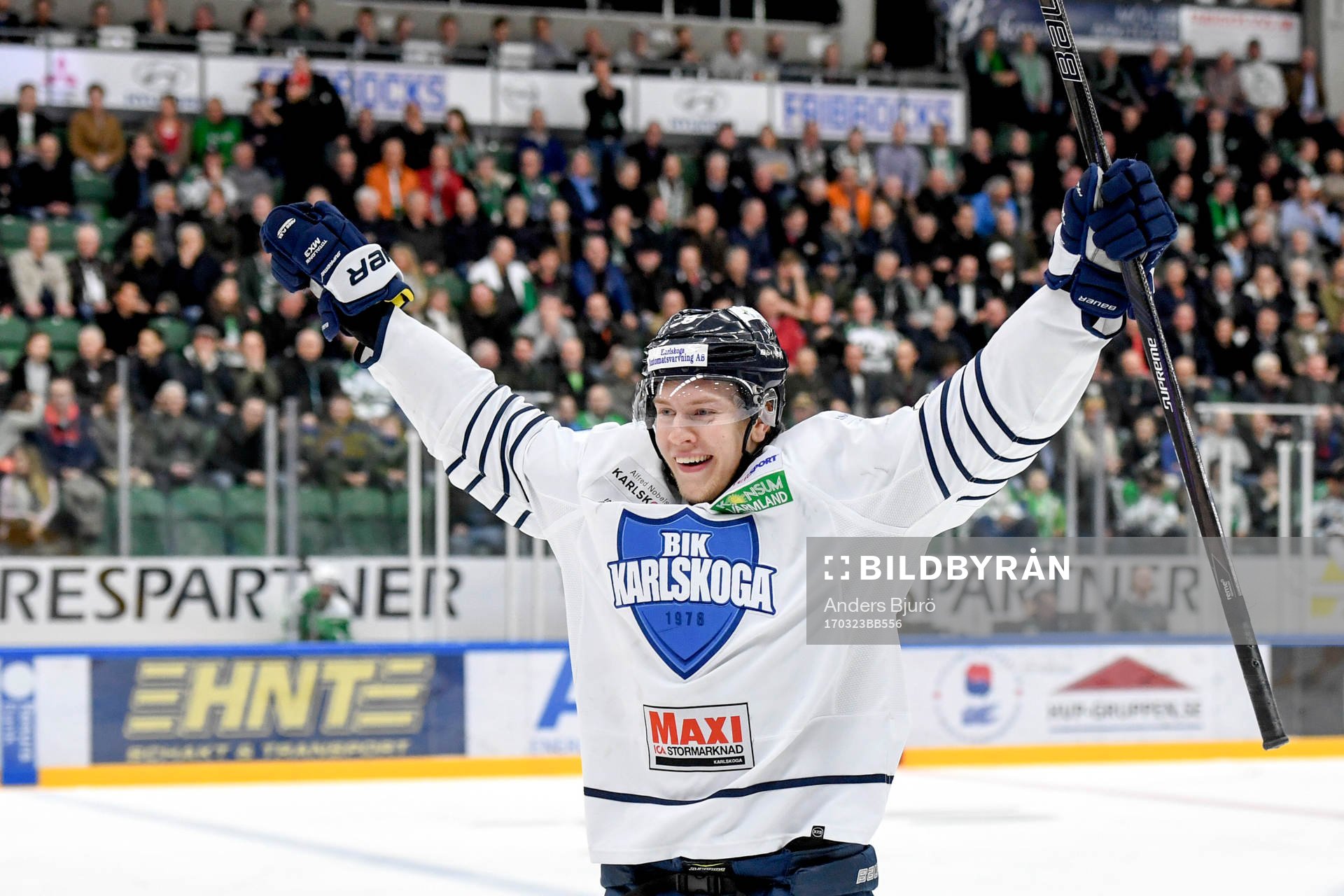 Karlskogas Victor Ejdsell jublar