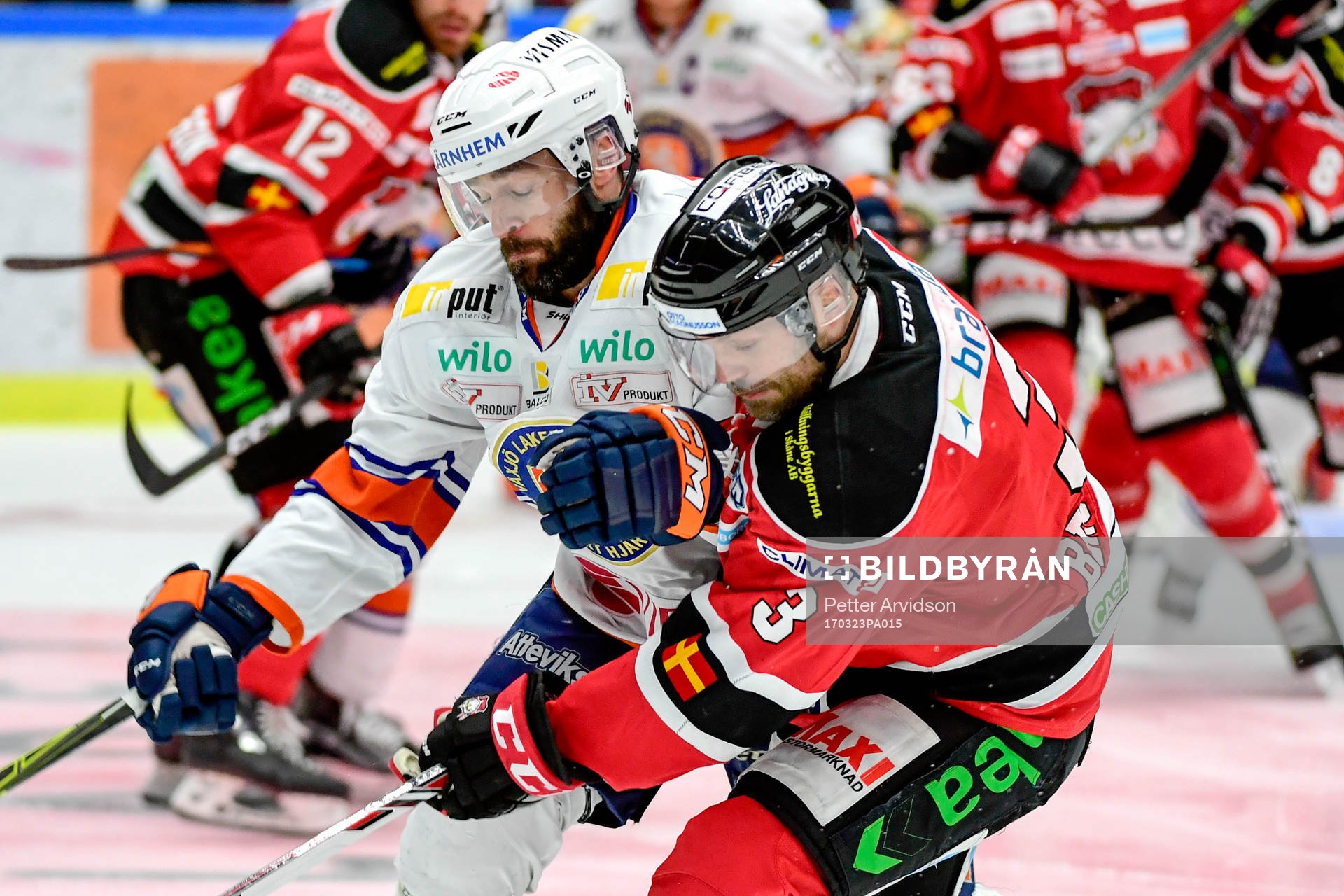 Växjös Josh Hennessy och Malmö Redhawks André Benoit