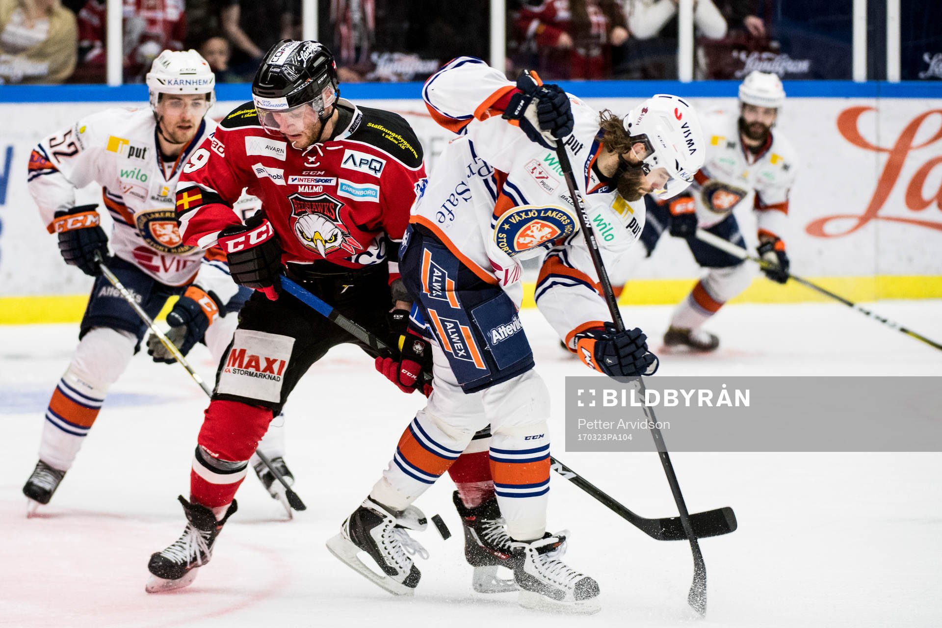 Malmö Redhawks Frederik Storm och Växjös Ville Leino