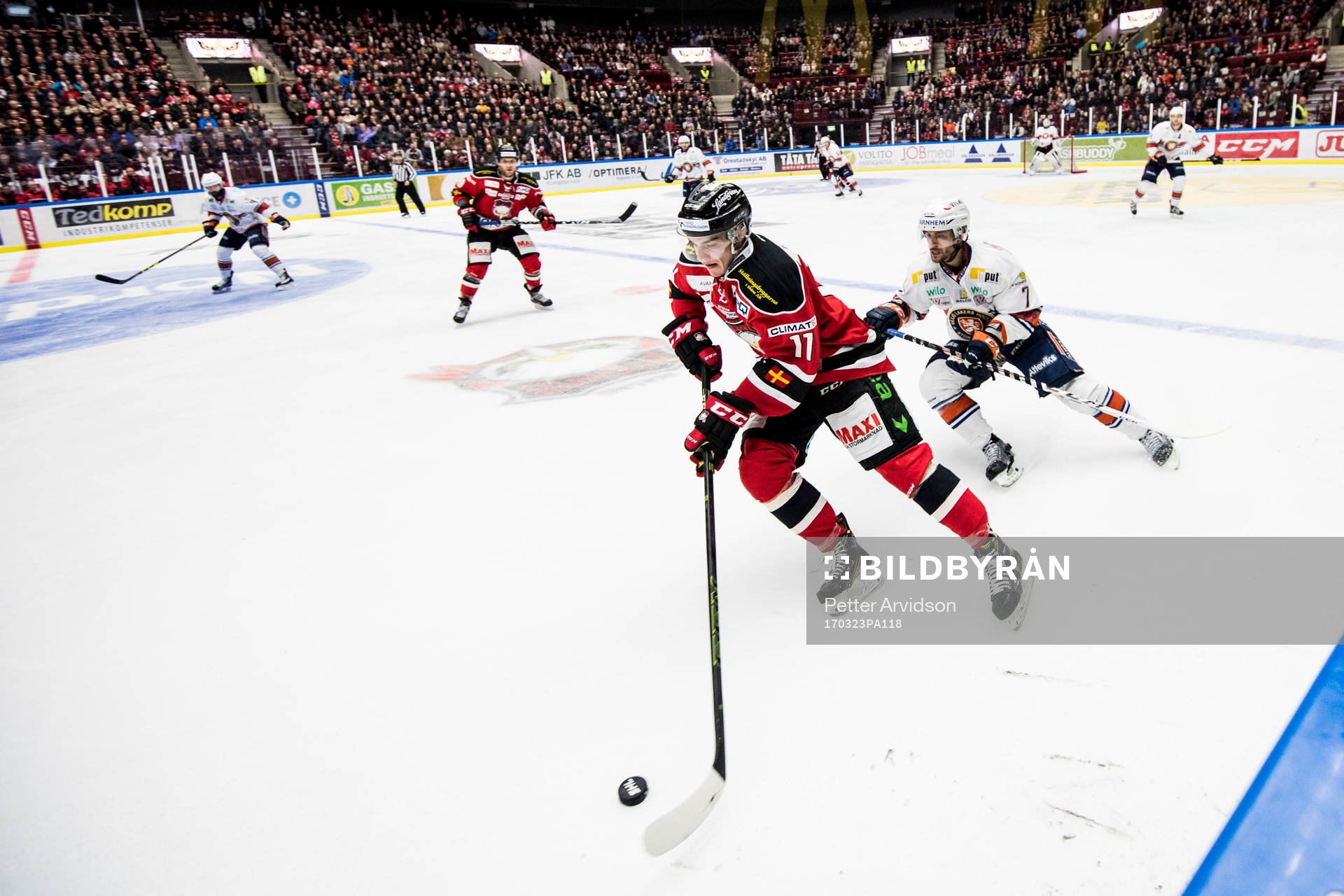 Malmö Redhawks Lukas Haudum och Växjös Jeff Tambellini