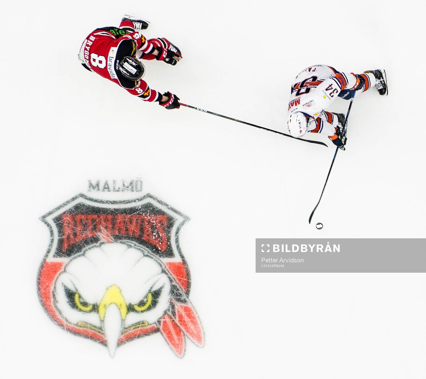 Malmö Redhawks Lars Bryggman och Växjös Olli Palola