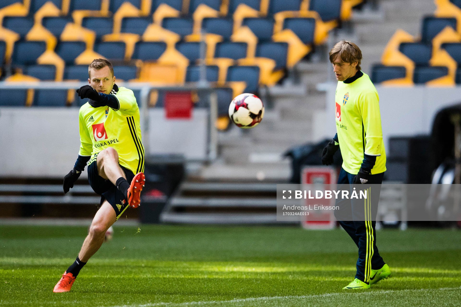 Sveriges Sebastian Larsson och Emil Forsberg