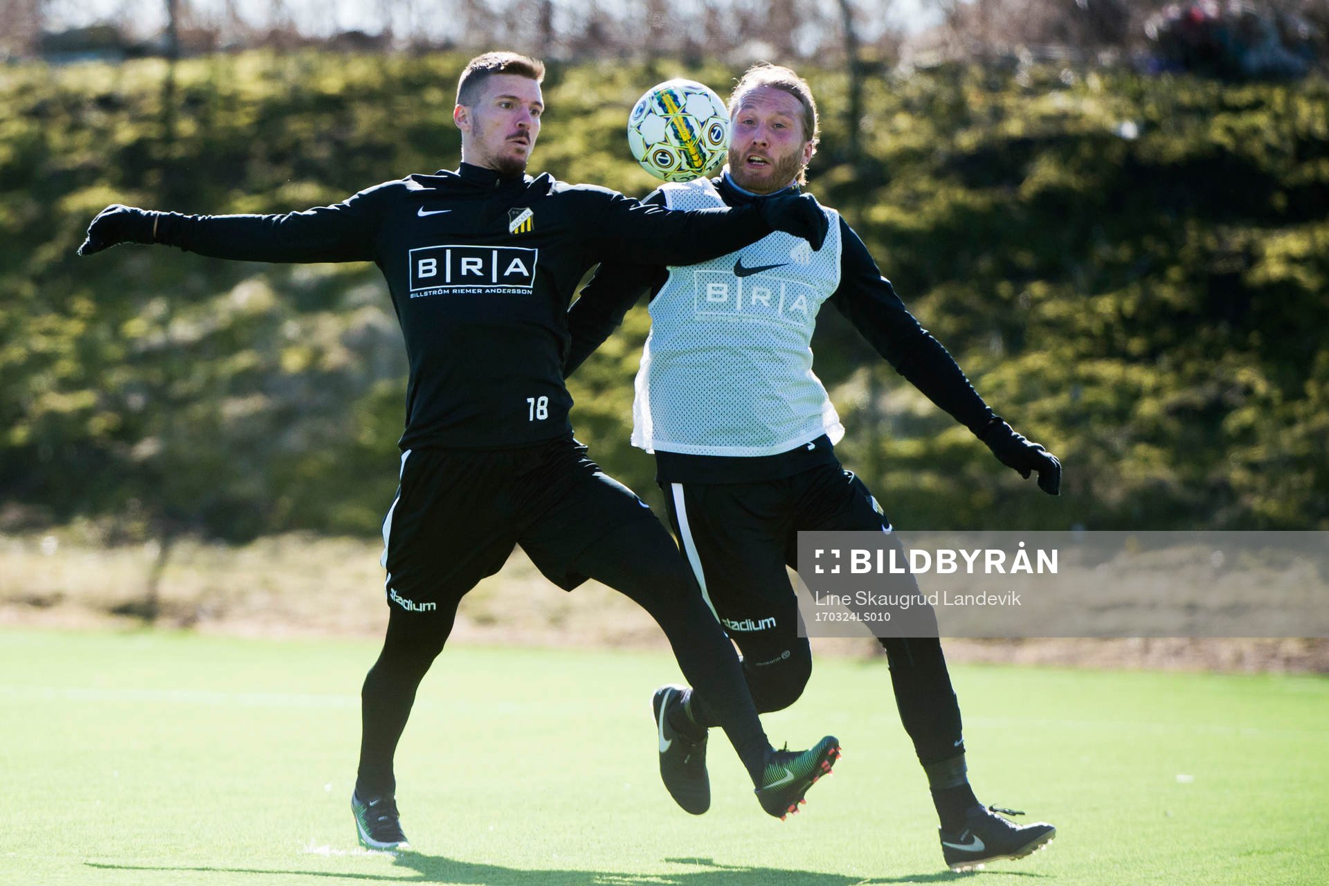 Häckens Shkodran Maholli och Emil Wahlström