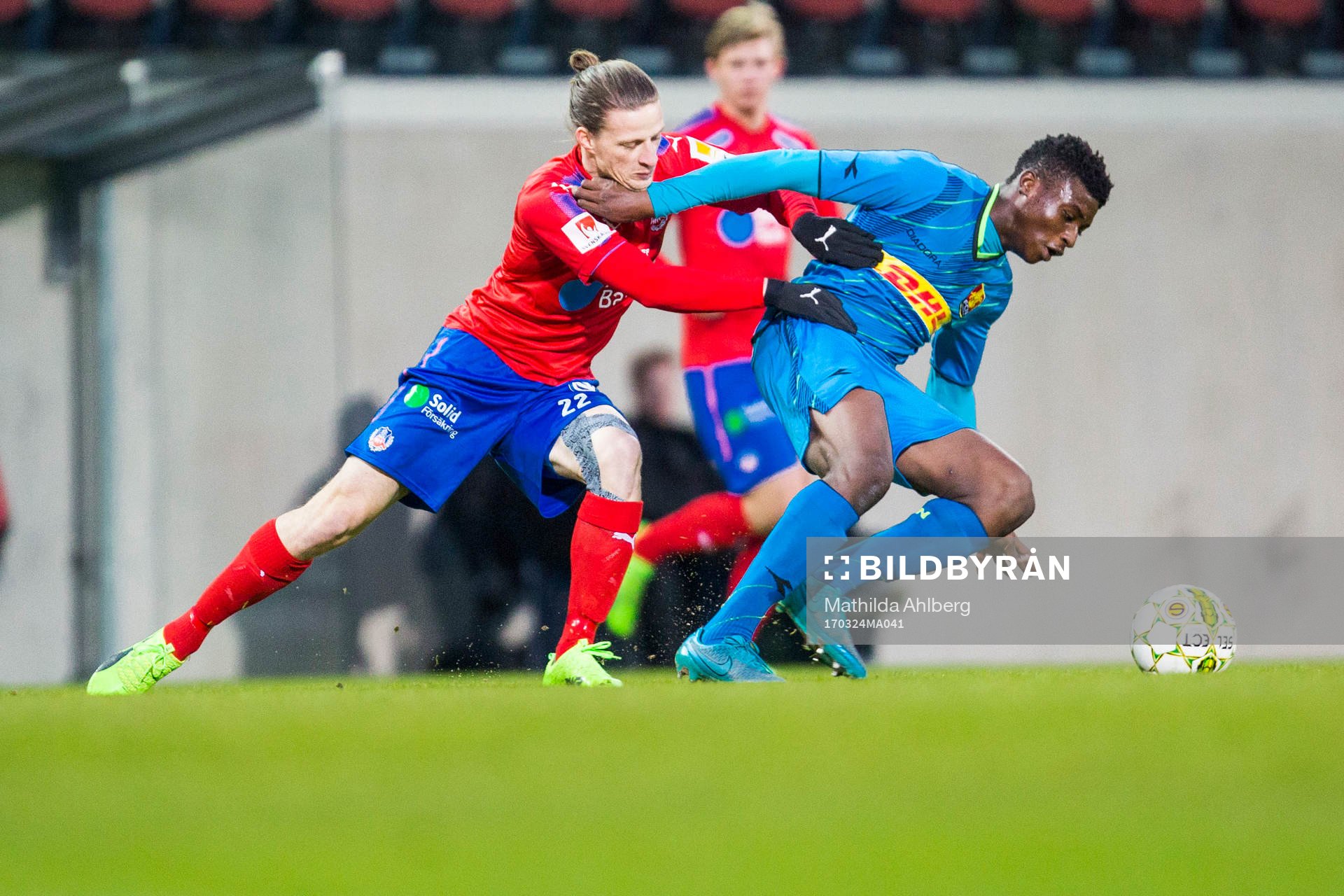 Helsingborgs Jesper Lange i närkamp