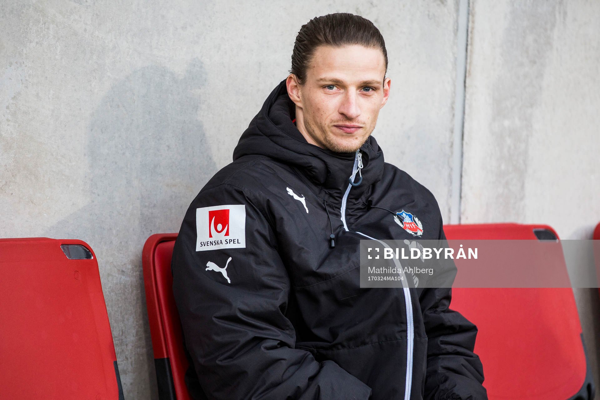 Helsingborgs Jesper Lange på bänken