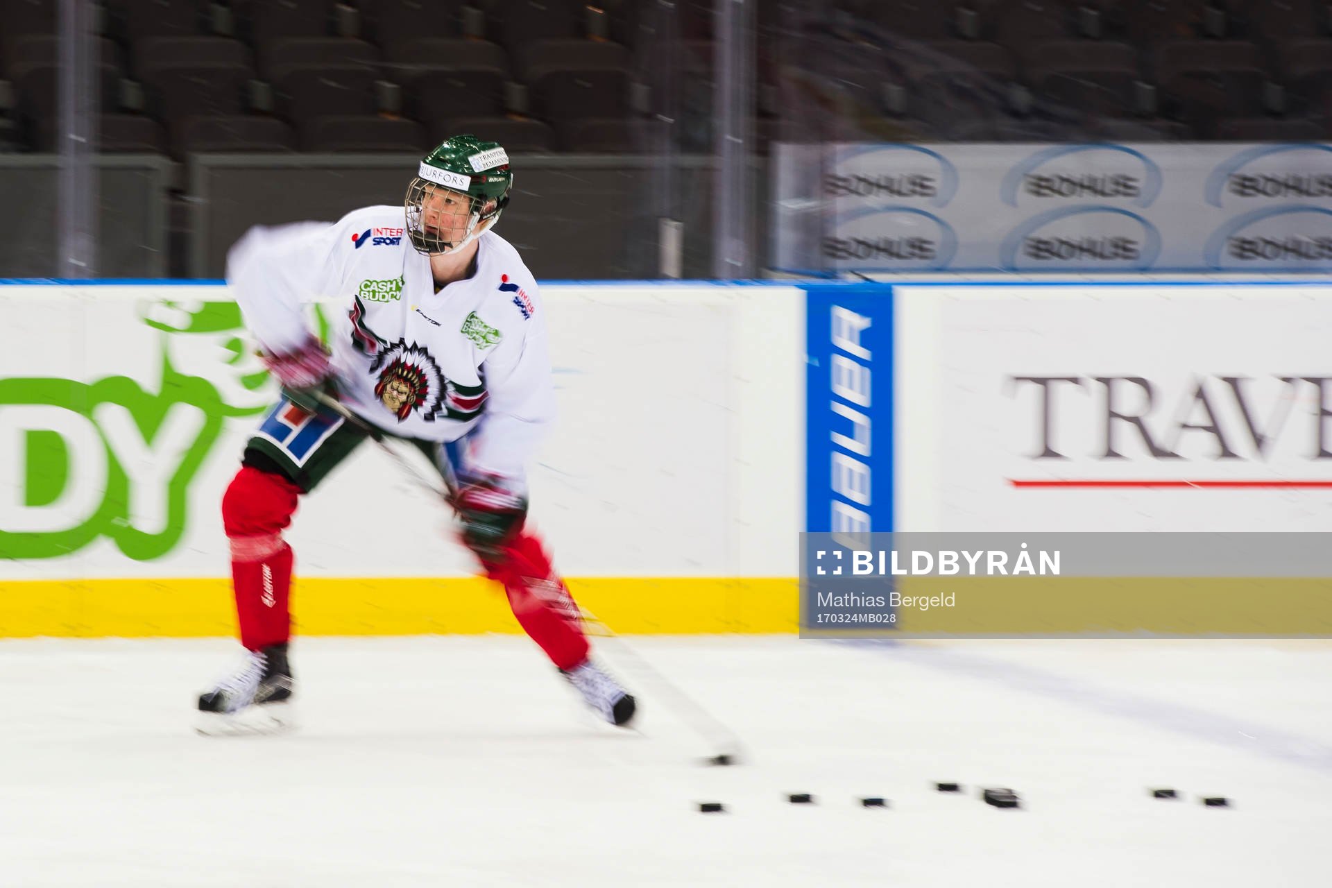 Frölundas Rasmus Dahlin skjuter