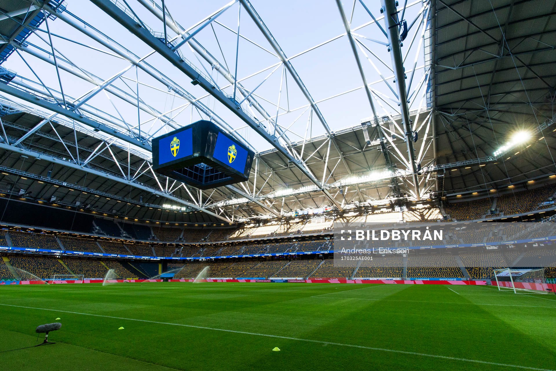 Öppet tak på Friends Arena