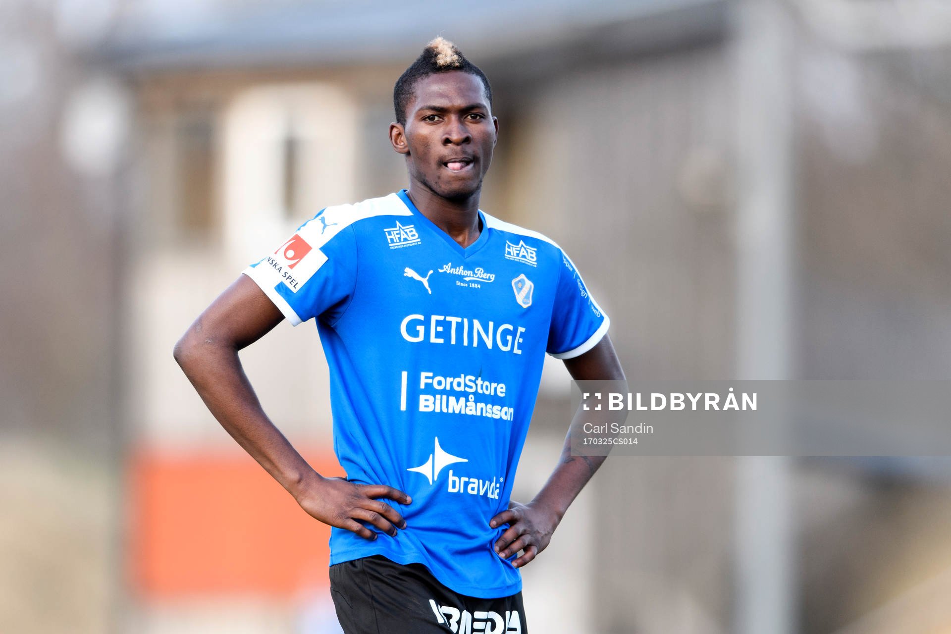 Halmstads Aboubakar Keita under träningsmatchen i fotboll mellan Halmstad och Elfsborg den 25 mars 2017 i Halmstad.