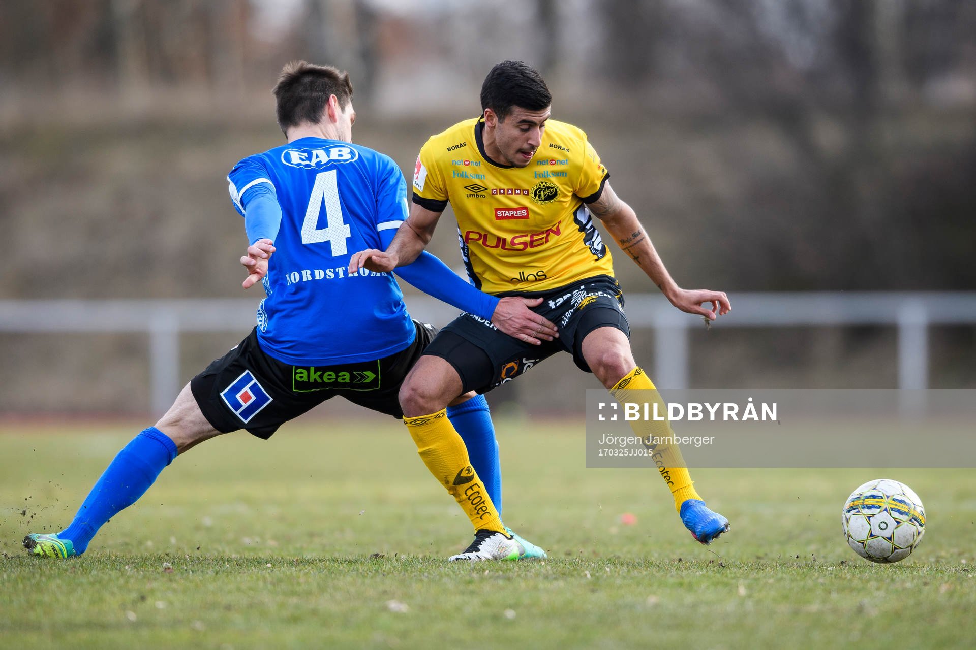 Elfsborgs Rami Kabi och Halmstads Ivo Pekalski
