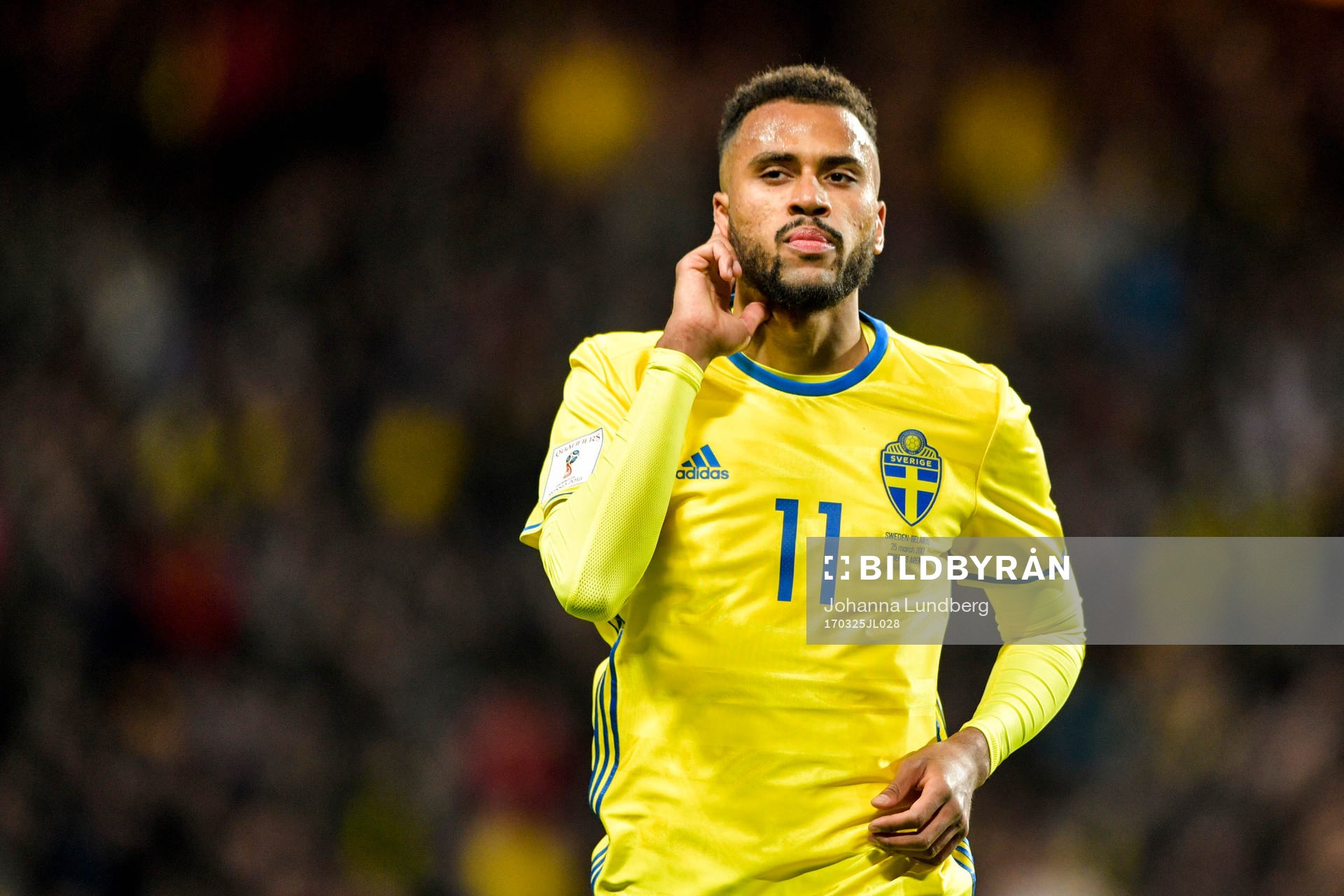 Sveriges Isaac Kiese Thelin jublar