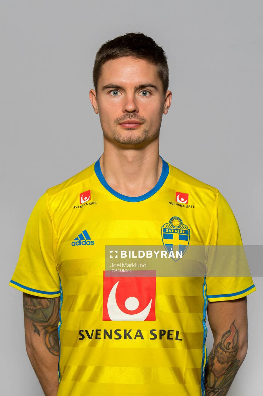 Mikael Lustig, spelare i Sveriges fotbollslandslag