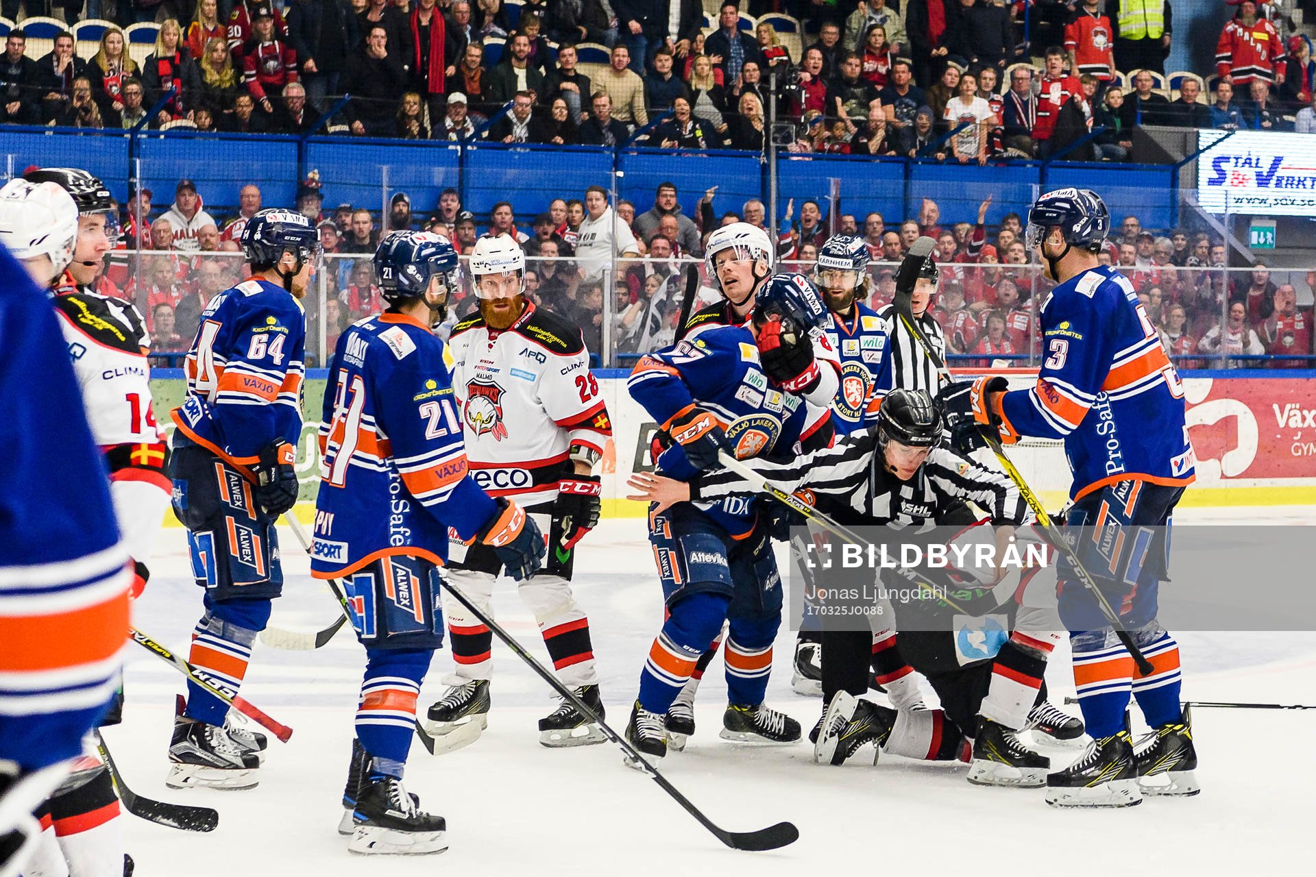 Bråk mellan flera spelare