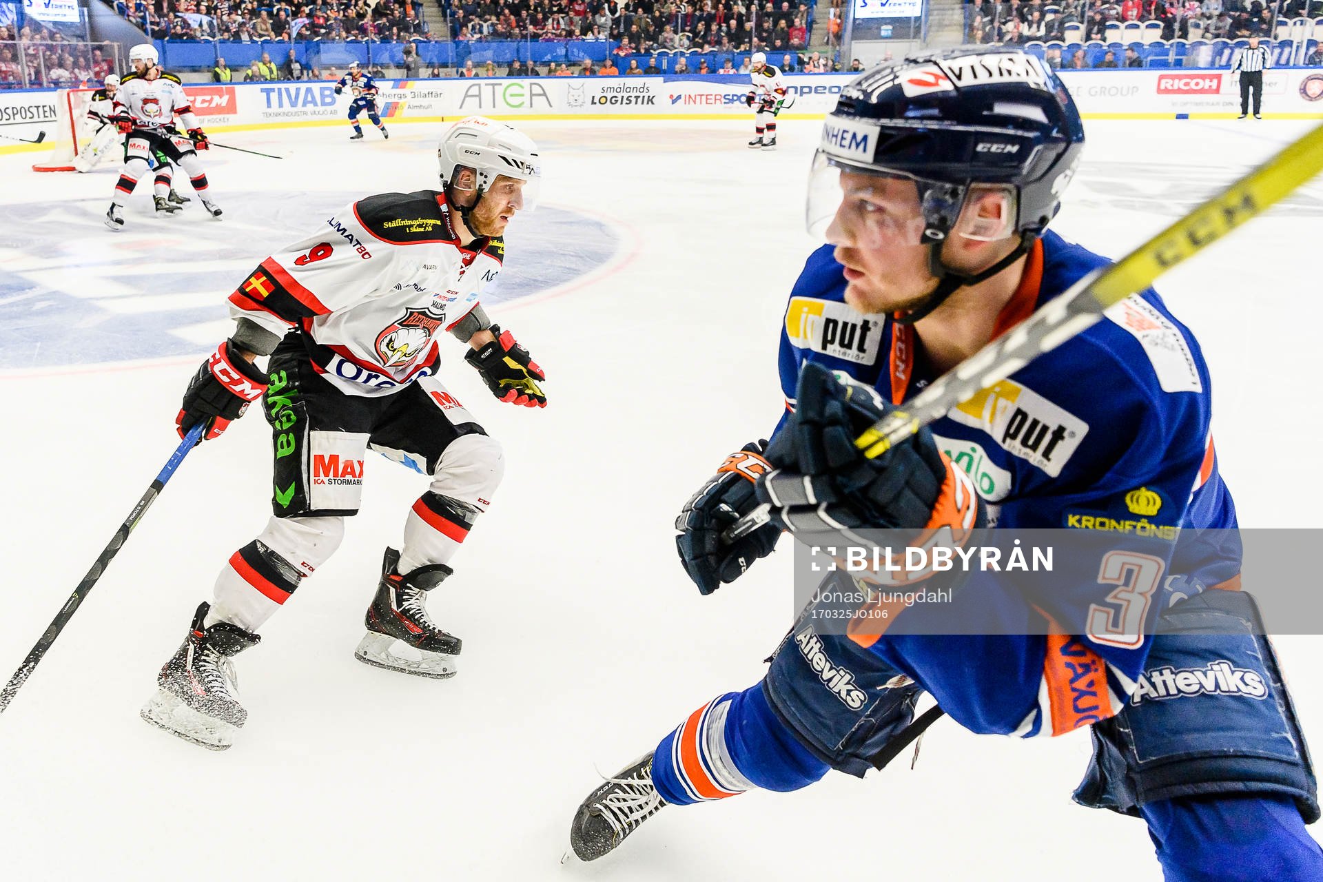 Malmö Redhawks Frederik Storm och Växjös Oliver Bohm