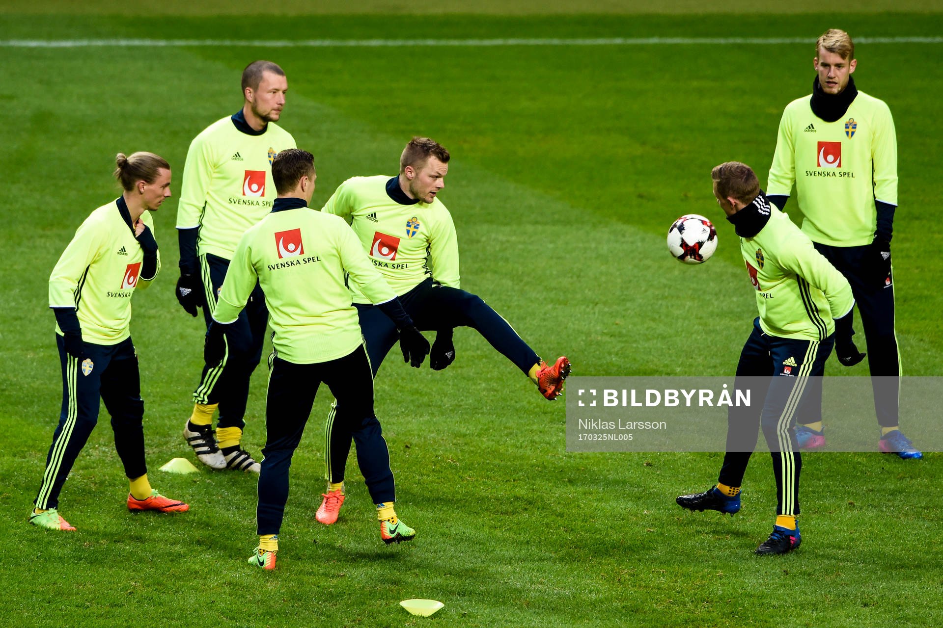 Sveriges Sebastian Larsson (m)