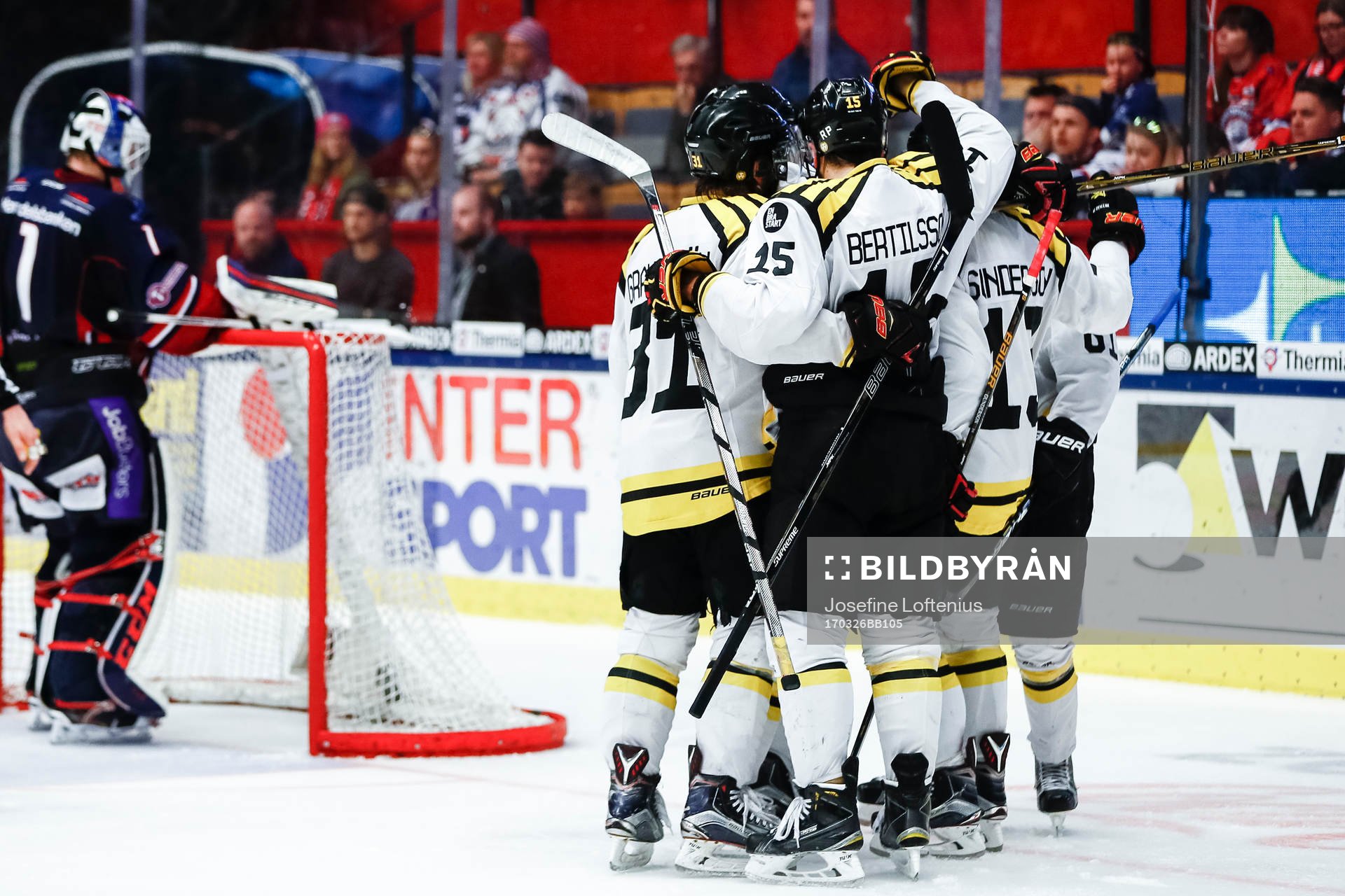 Brynäs spelare jublar