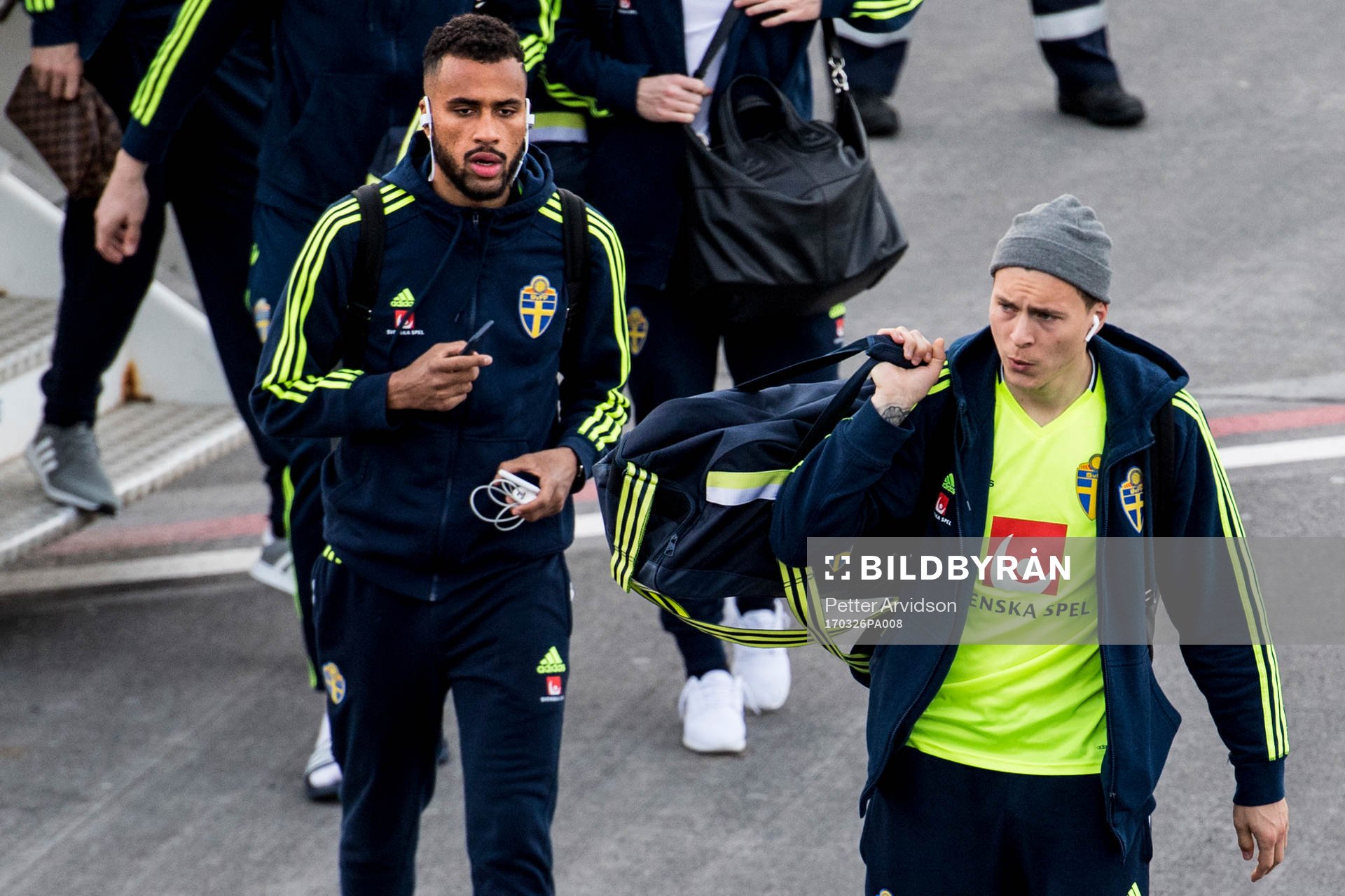 Isaac Kiese Thelin och Victor Nilsson Lindelöf när