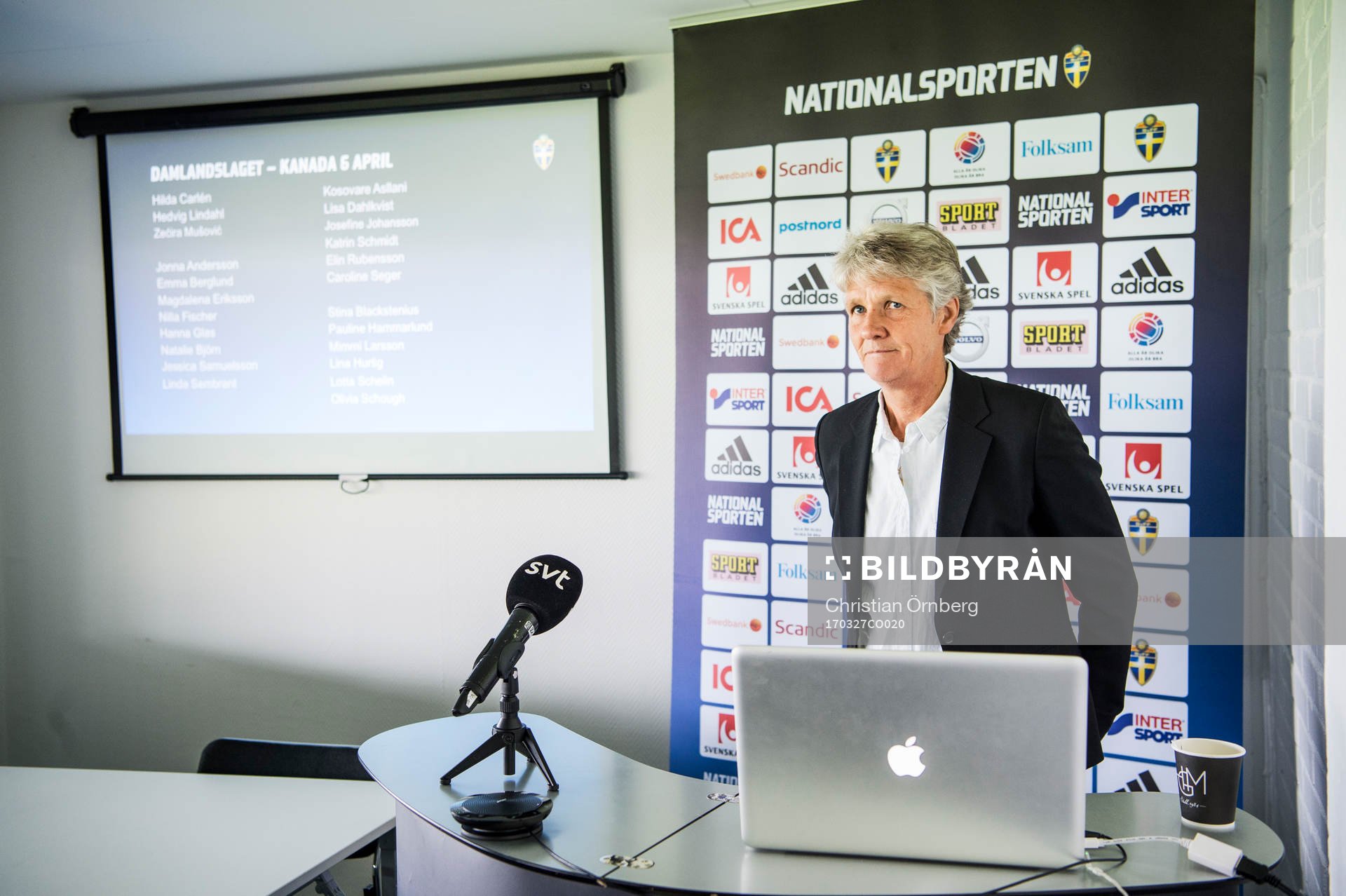 Förbundskaptenen för svenska damfotbollslandslaget, Pia