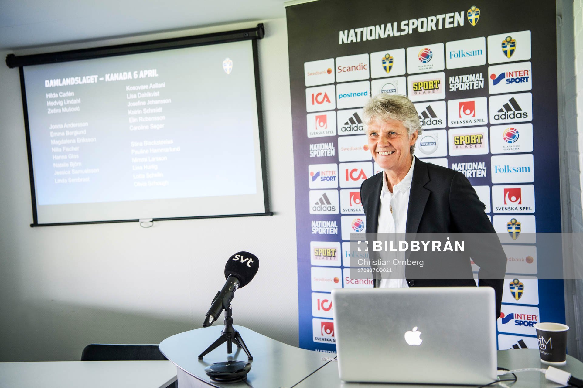 Förbundskaptenen för svenska damfotbollslandslaget, Pia