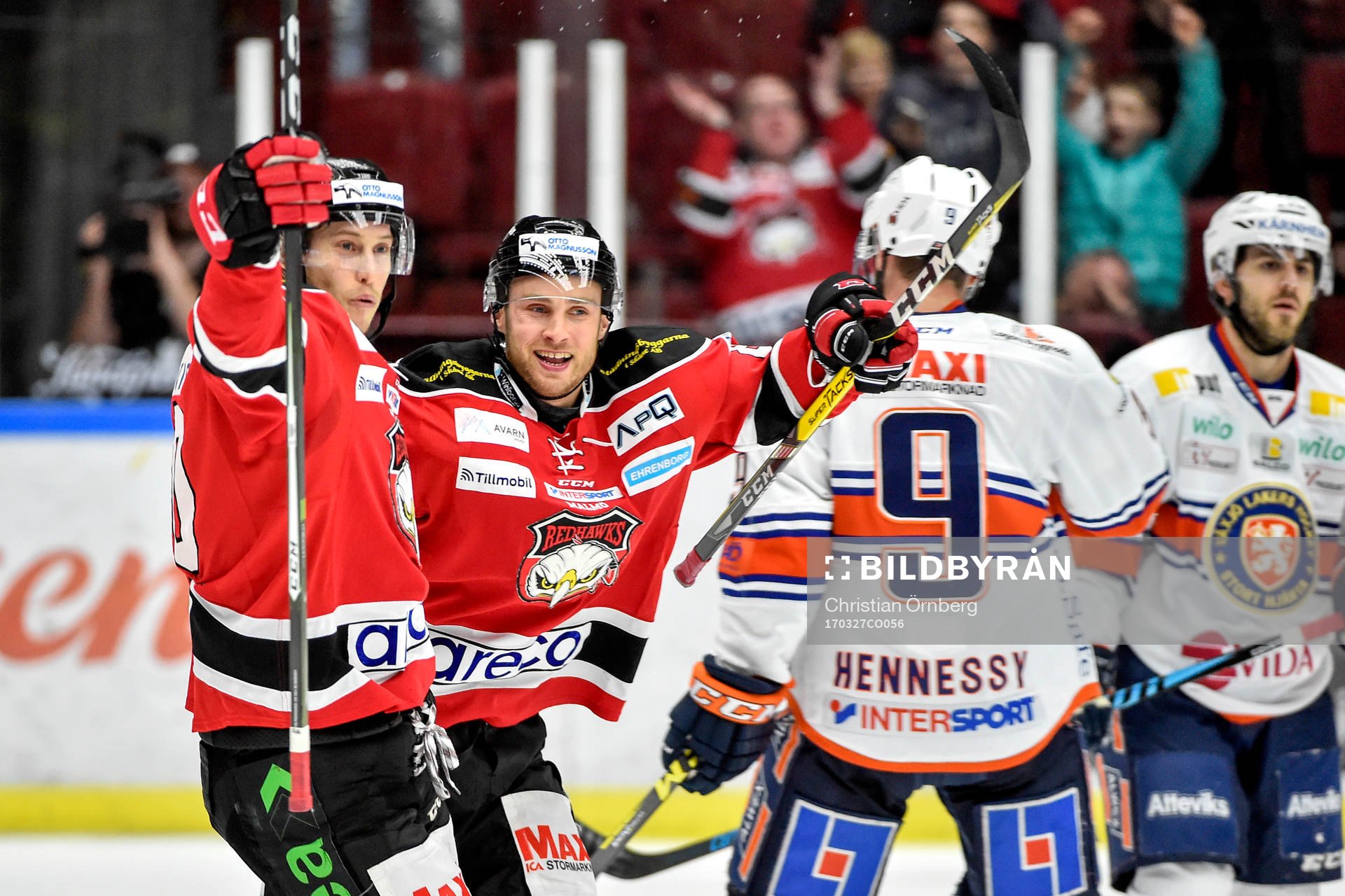 Malmö Redhawks Robin Alvarez och Ilari Filppula jublar