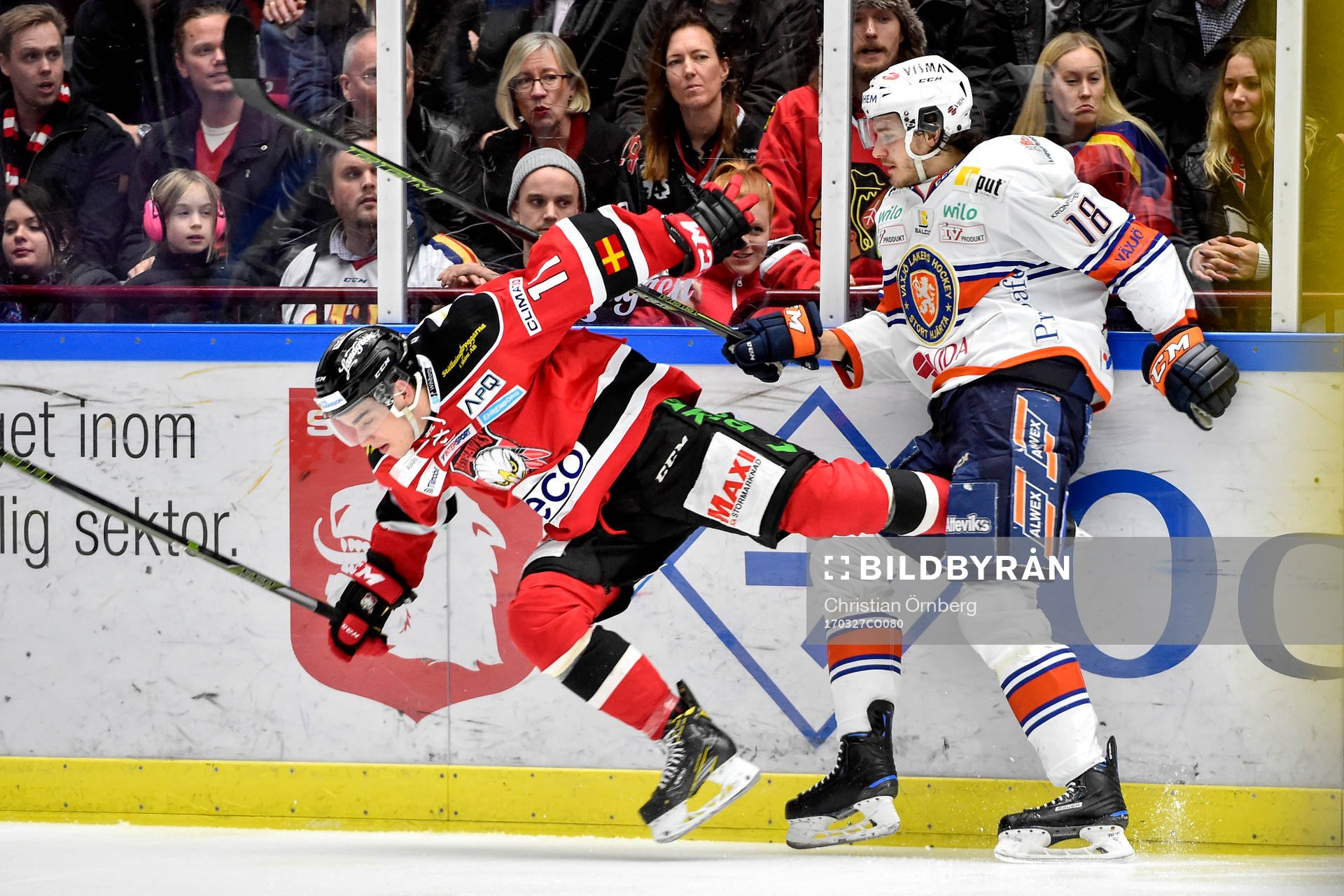 Malmö Redhawks Lukas Haudum och Växjös Dennis Everberg