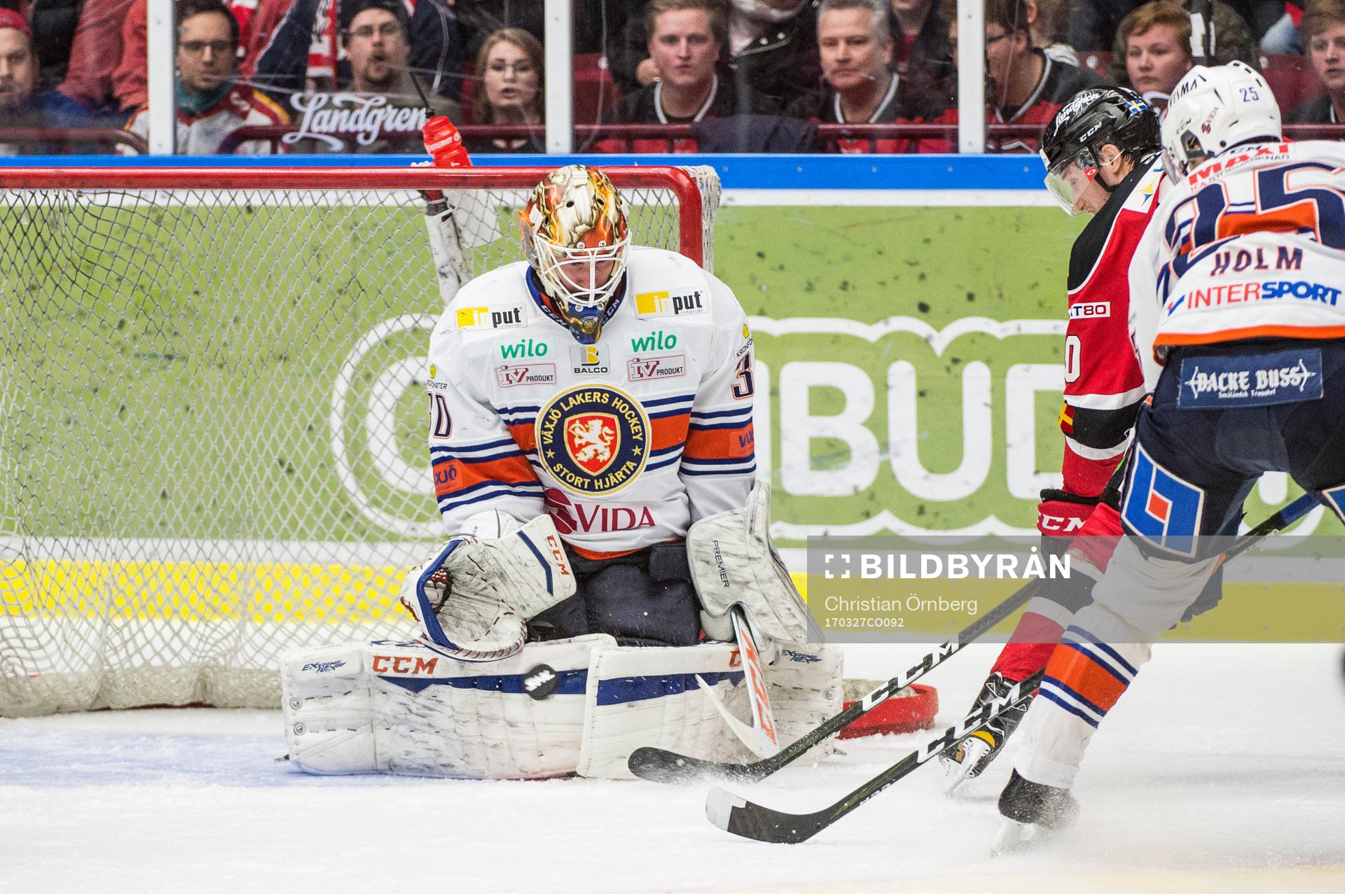 Malmö Redhawks Robin Alvarez mot Växjös målvakt Joacim