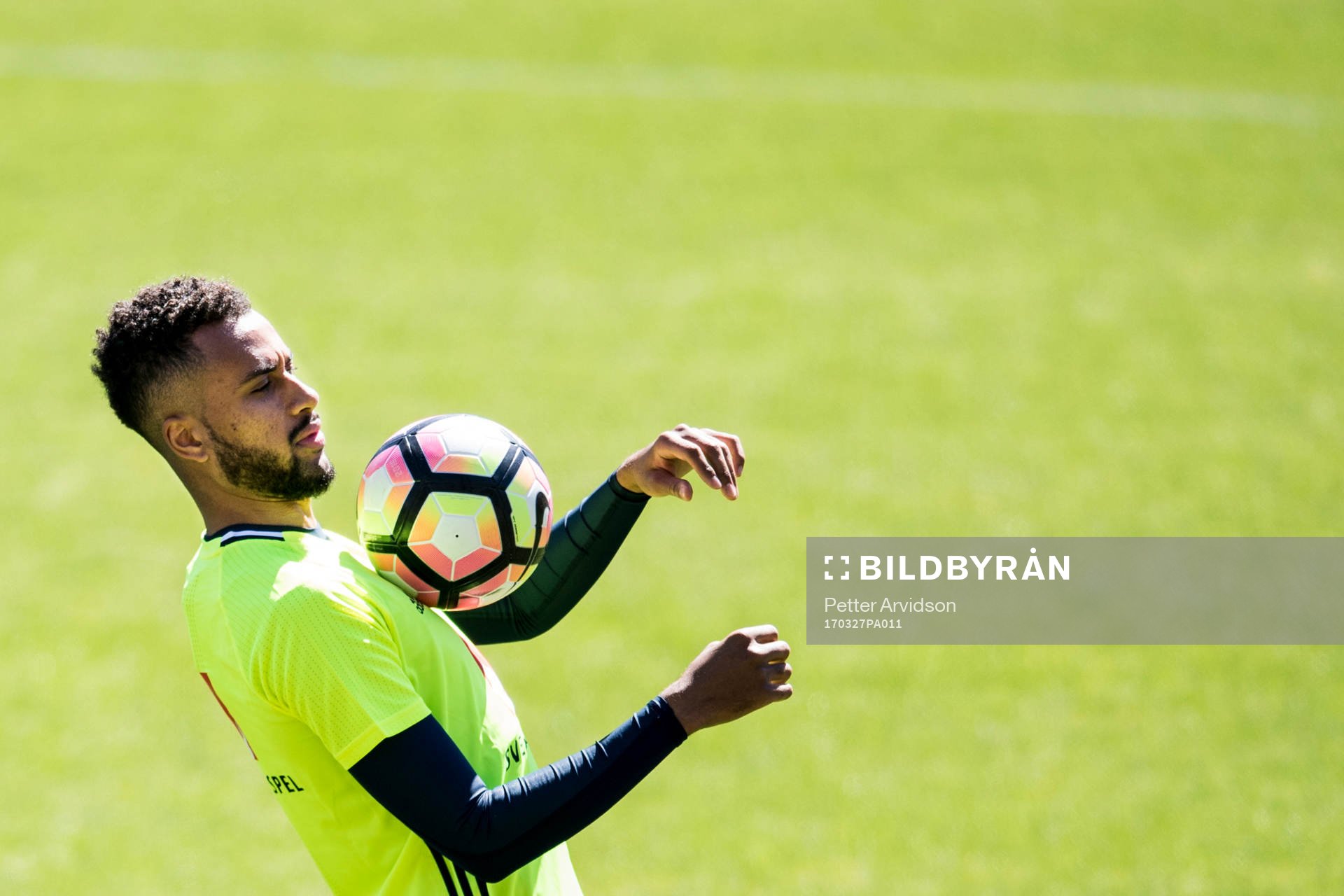 Sveriges Isaac Kiese Thelin