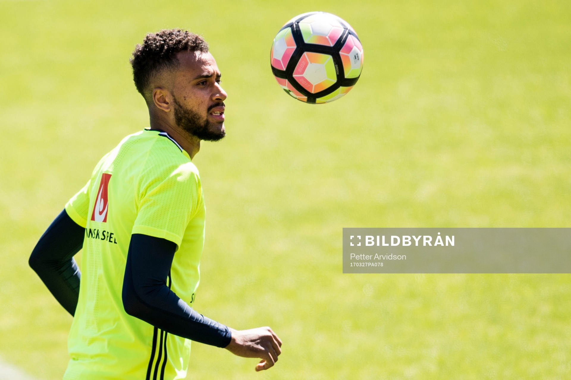Sveriges Isaac Kiese Thelin