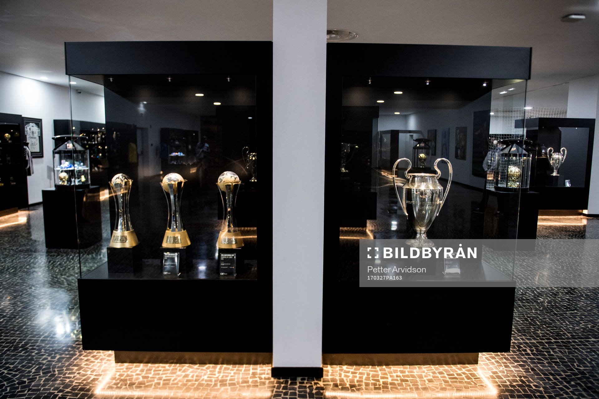 Olika priser visas upp CR7 Museum för att hylla