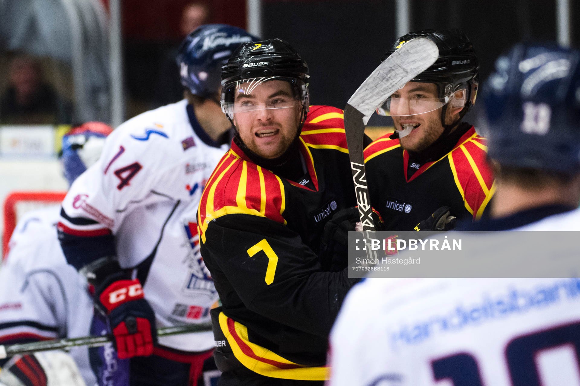 Brynäs Ponthus Westerholm och Pathrik Westerholm jublar