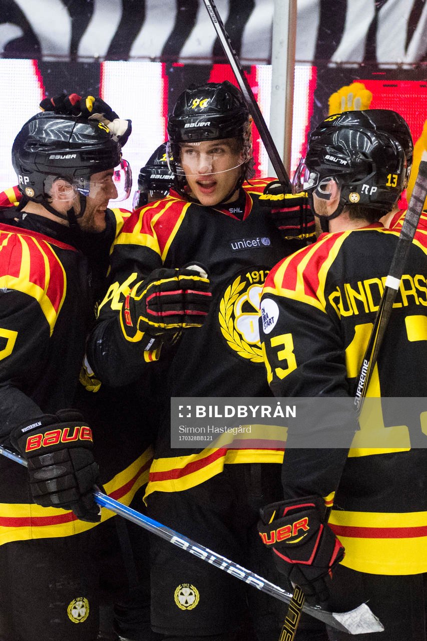Brynäs Oskar Lindblom jublar