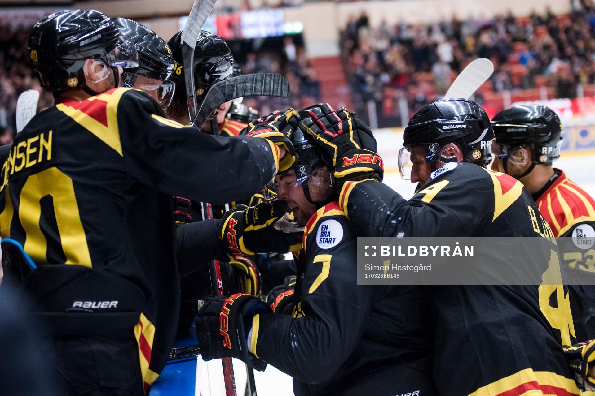 Brynäs spelare jublar